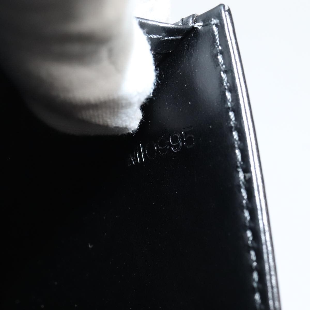 Louis Vuitton Aegean Black Leather Clutch Bag (Pre-Owned) Size ONE SIZE - 6 Thumbnail