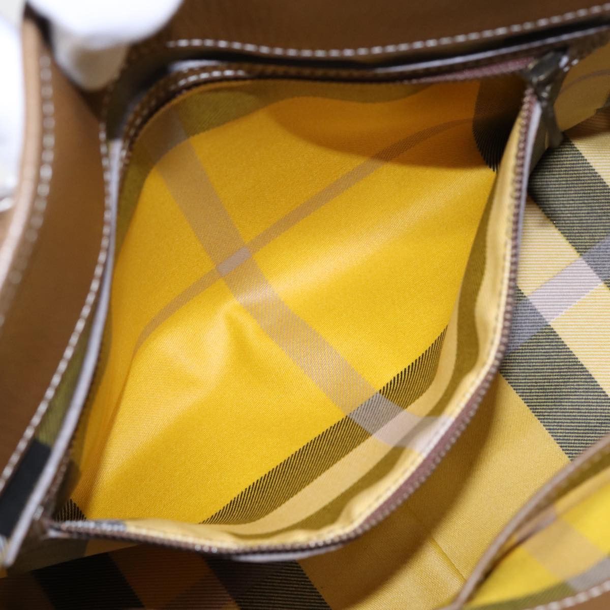 Burberry Beige Canvas Handbag (Pre-Owned) Size ONE SIZE - 16 Thumbnail