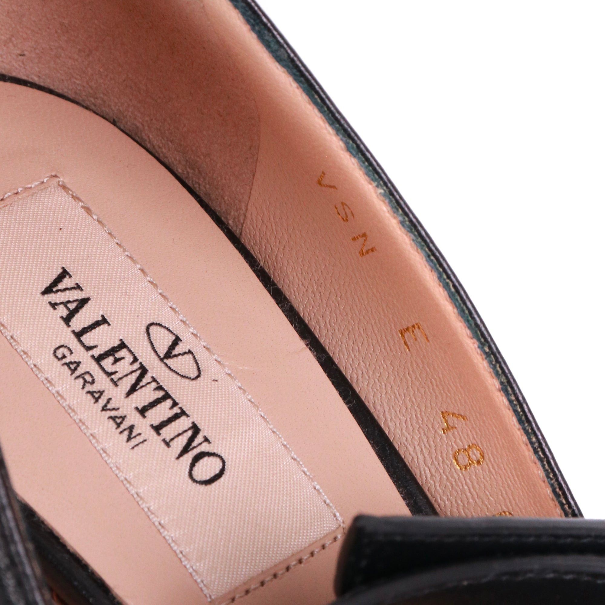 Valentino VALENTINO - Valentino Rockstud pumps in black leather (T36) Size US 5 / IT 35 - 6 Thumbnail