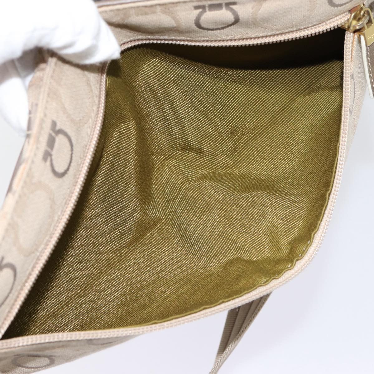 Salvatore Ferragamo Gancini Beige Canvas Shoulder Bag (Pre-Owned) Size ONE SIZE - 7 Thumbnail