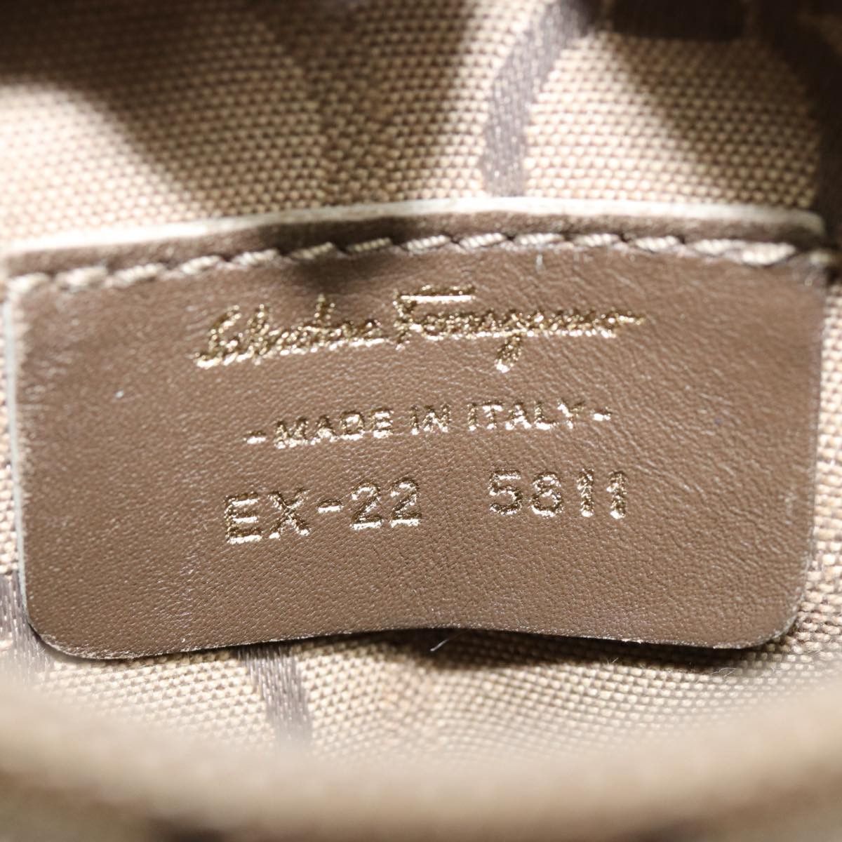 Salvatore Ferragamo Gancini Beige Canvas Shoulder Bag (Pre-Owned) Size ONE SIZE - 8 Thumbnail