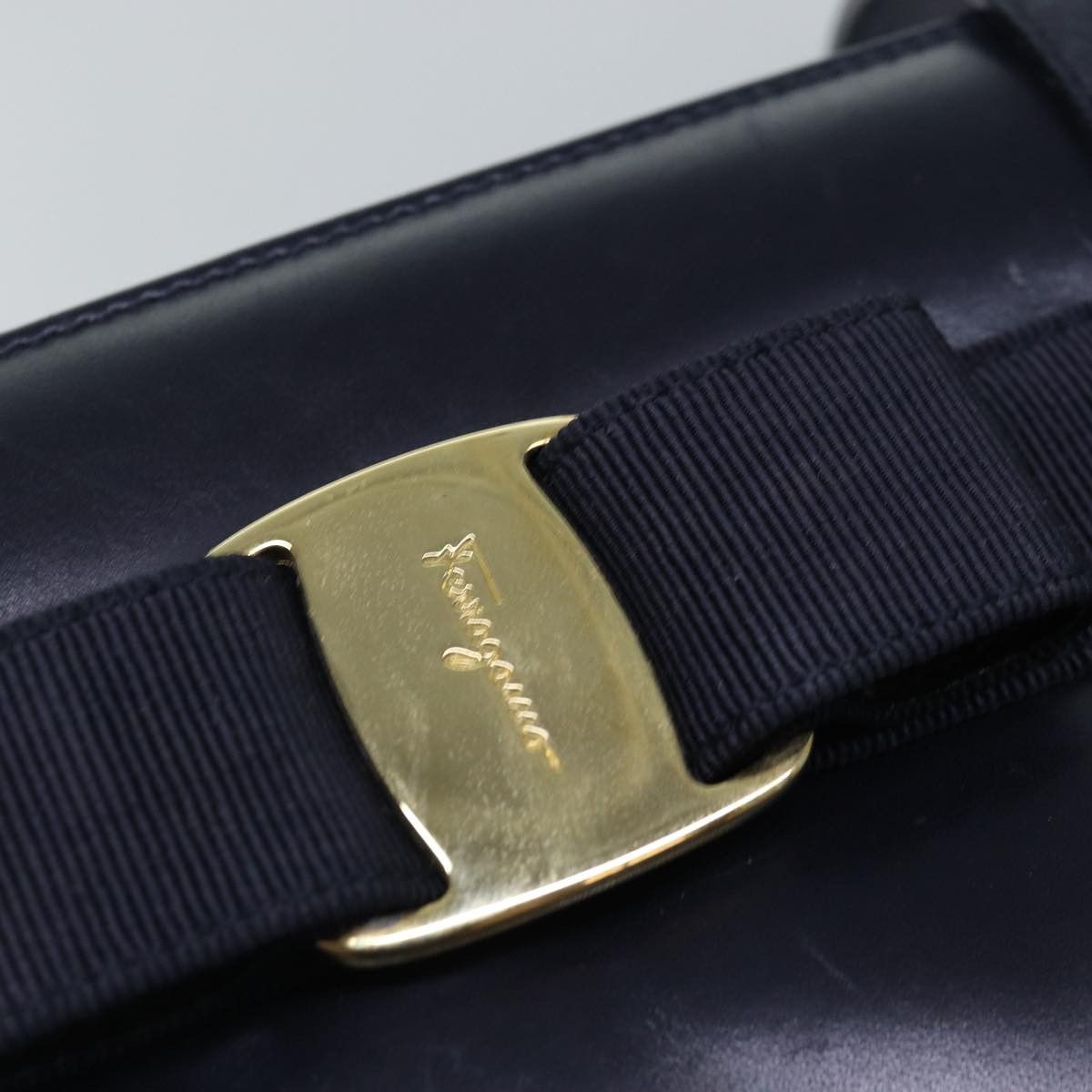 Salvatore Ferragamo Vala Navy Leather Shoulder Bag (Pre-Owned) Size ONE SIZE - 6 Thumbnail