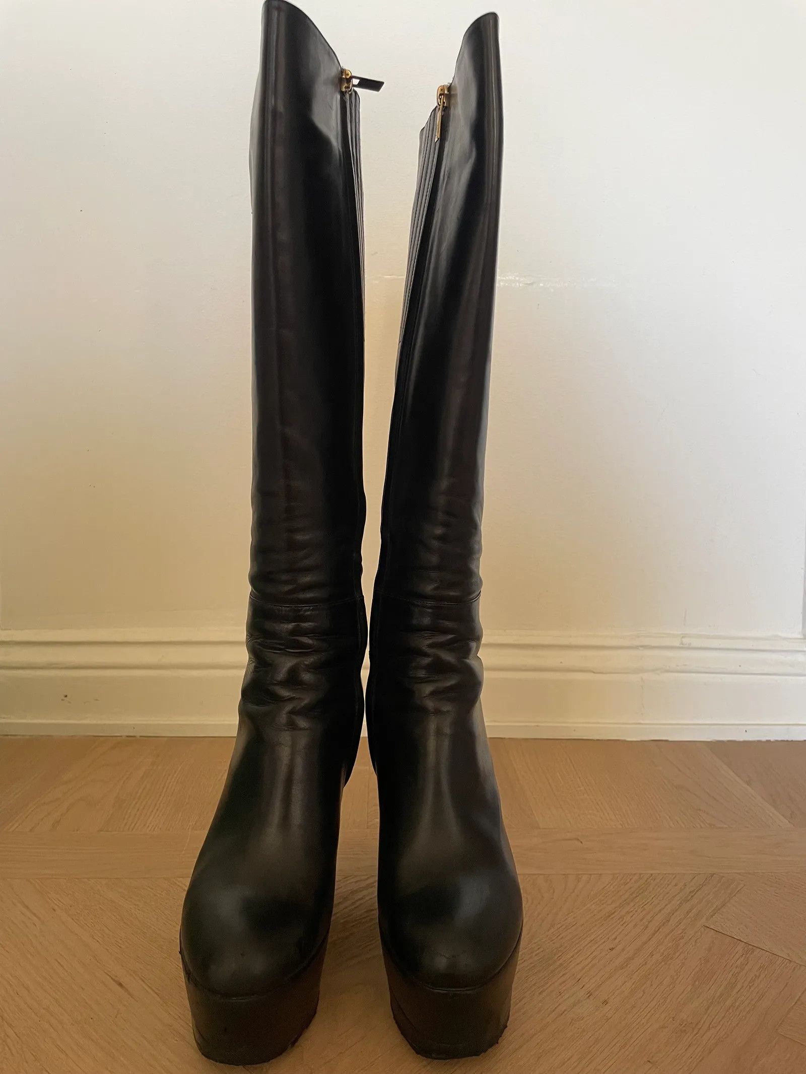 Yves Saint Laurent Yves Saint Laurent Boots Size US 8 / IT 38 - 2 Thumbnail