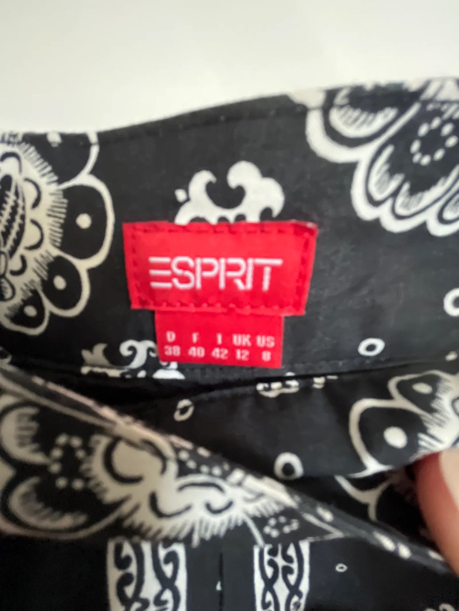 Esprit Esprit Skirt Size 28" / US 6 / IT 42 - 2 Thumbnail