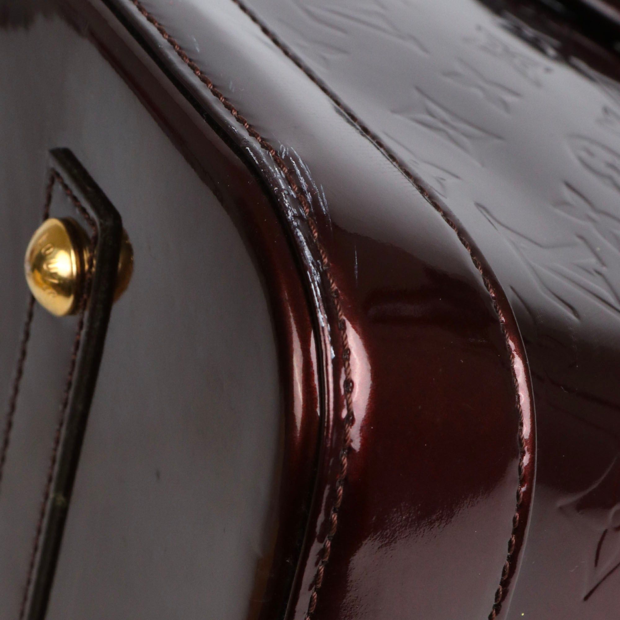 Louis Vuitton LOUIS VUITTON - Louis Vuitton Alma PM handbag in burgundy patent leather Size ONE SIZE - 7 Thumbnail