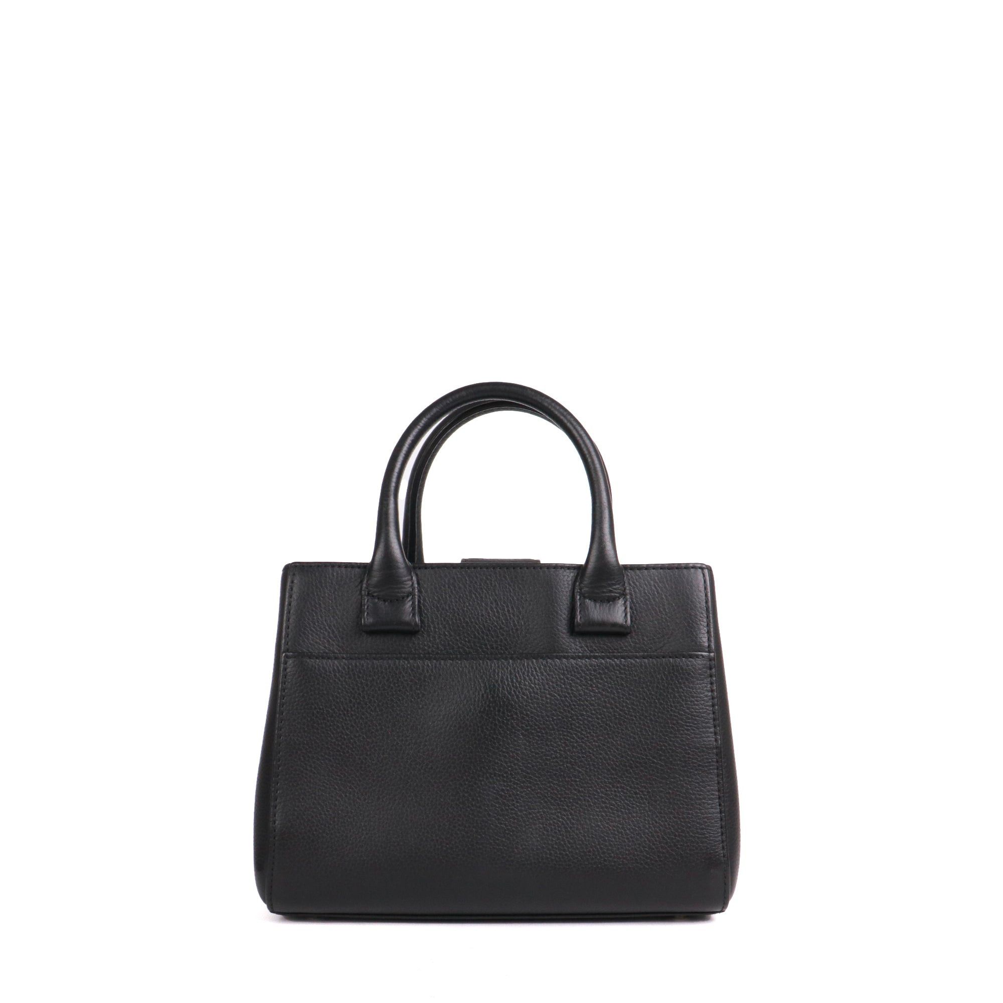 CHANEL - Chanel Néo Executive shoulder bag in black grained leather