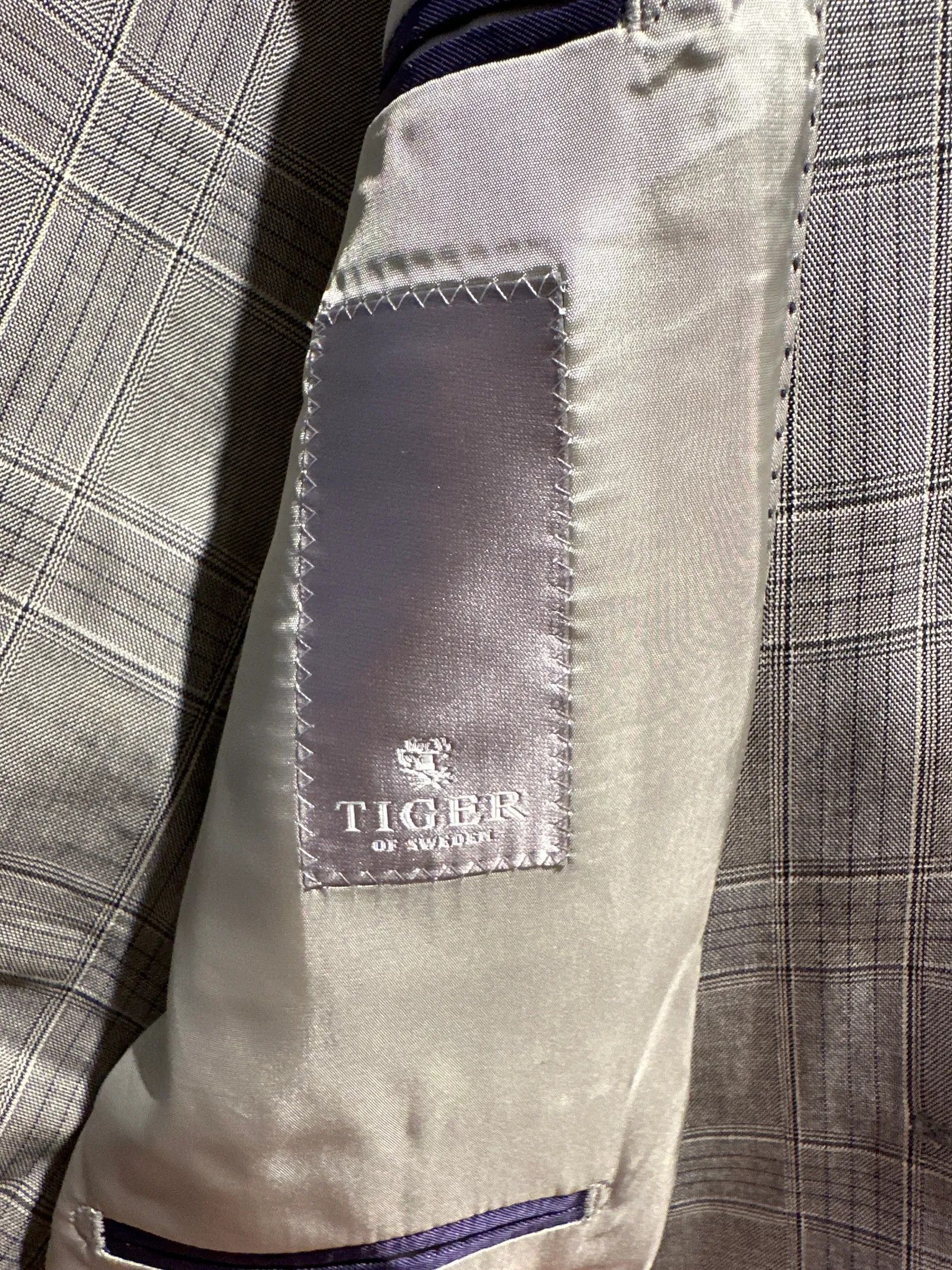 Tiger of Sweden Tiger of Sweden Jarvis Suit Size 40R - 2 Thumbnail
