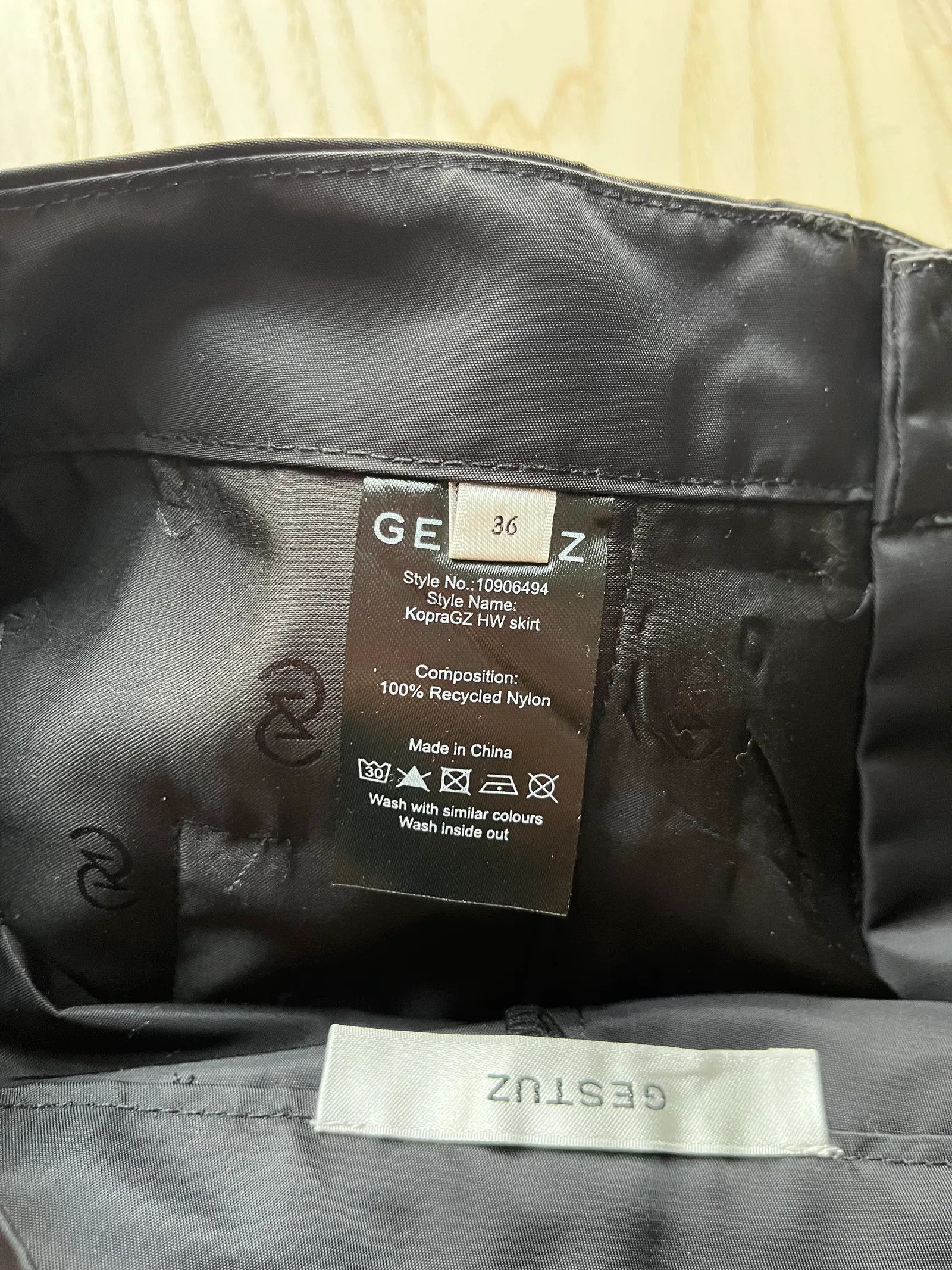 Gestuz Gestuz Kopra GZ HW skirt Skirt Size 26" / US 2 / IT 38 - 3 Thumbnail
