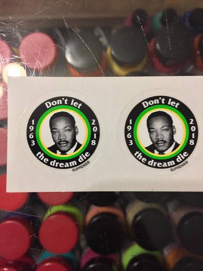 Supreme 2018 Supreme Don’t Let The Dream Die 1963 Pack Of 4 Sticker Size ONE SIZE - 3 Thumbnail
