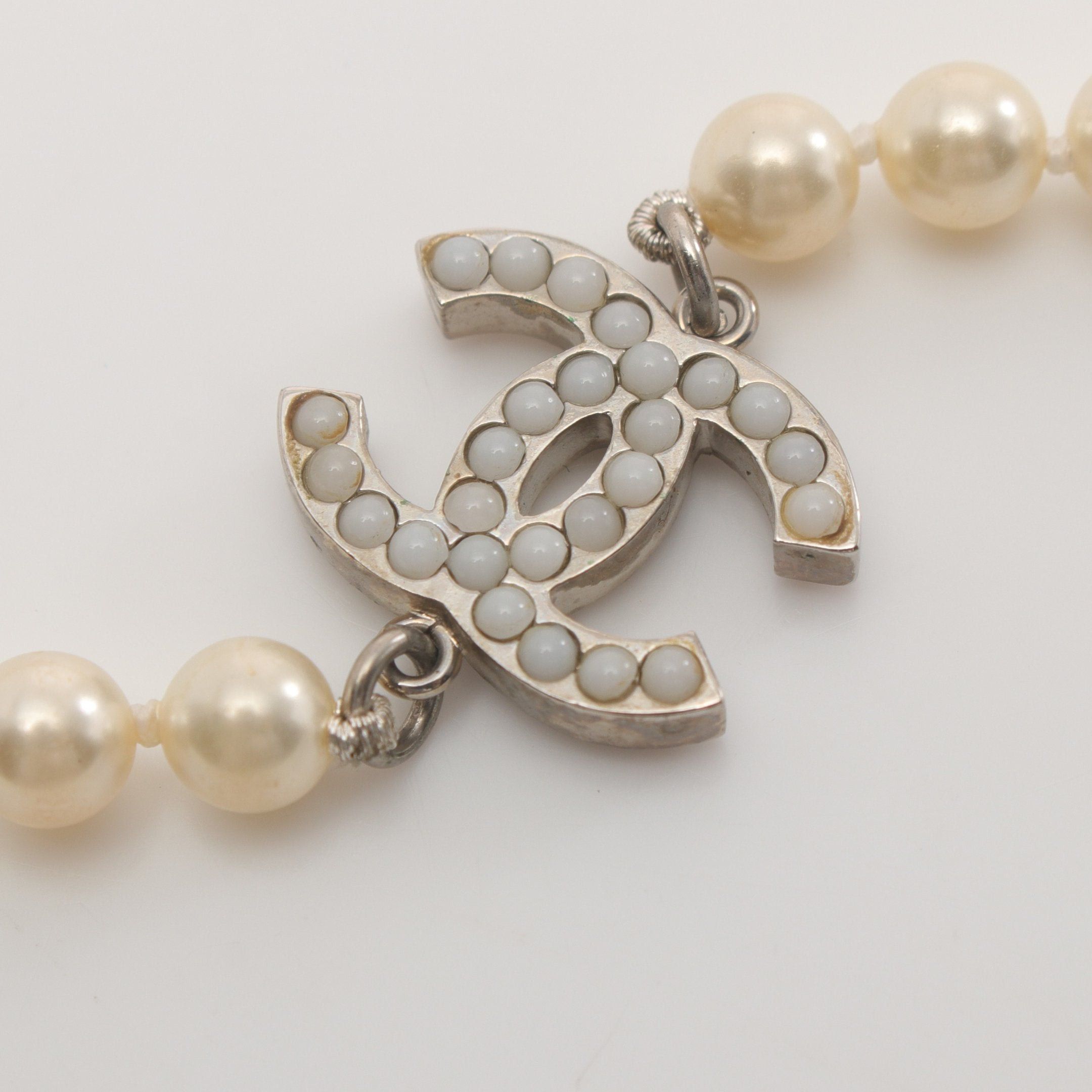 Chanel Chanel Coco Mark Long Necklace Fake Pearl Off White Silver 09V Size ONE SIZE - 7 Thumbnail