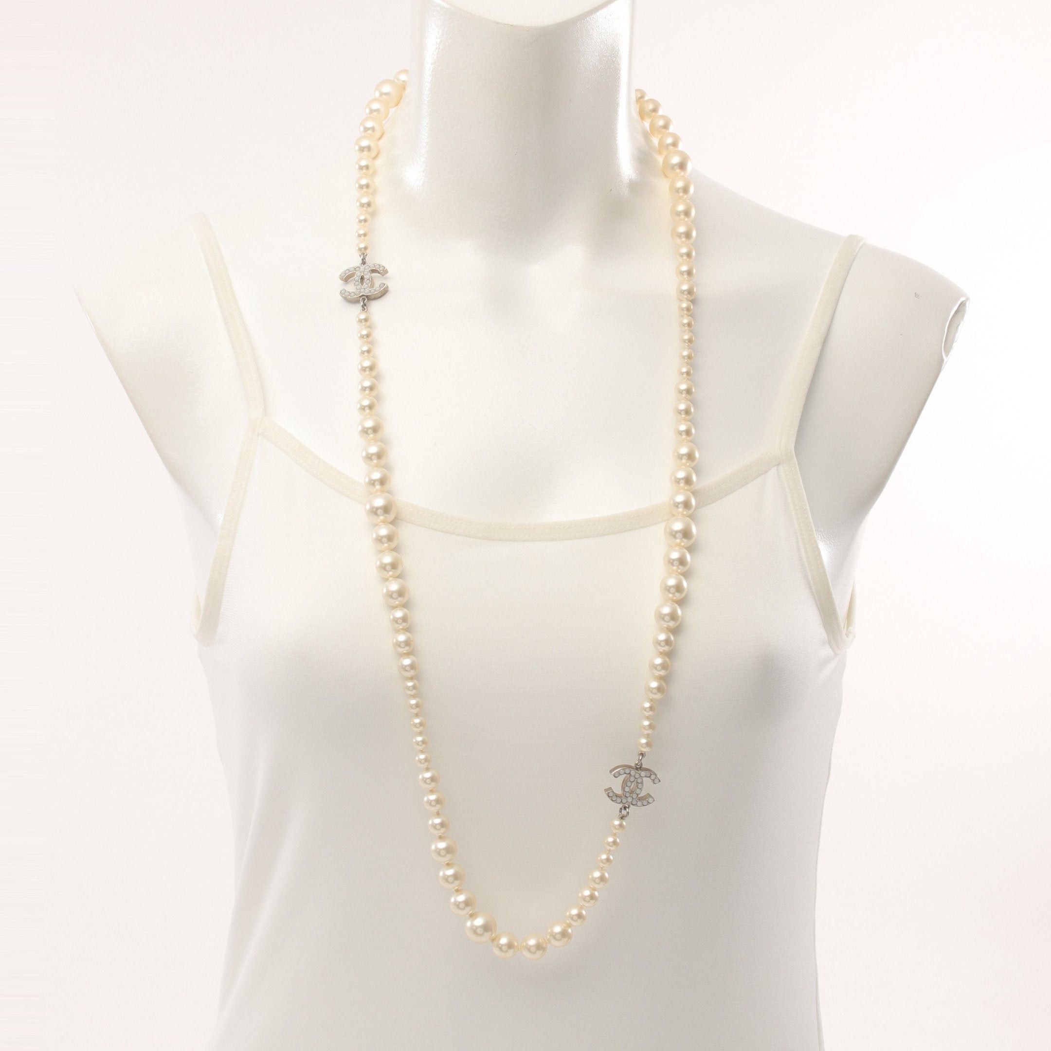 Chanel Chanel Coco Mark Long Necklace Fake Pearl Off White Silver 09V Size ONE SIZE - 4 Thumbnail