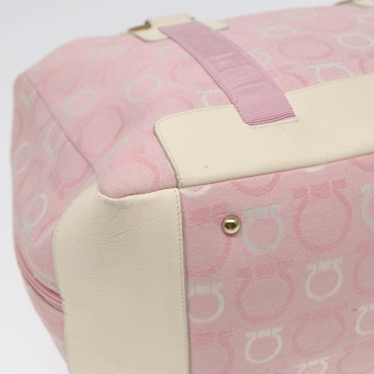 Salvatore Ferragamo Gancini Pink Canvas Travel Bag (Pre-Owned) Size ONE SIZE - 9 Thumbnail