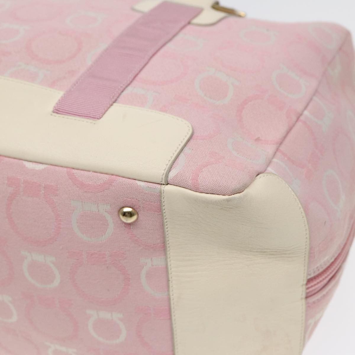 Salvatore Ferragamo Gancini Pink Canvas Travel Bag (Pre-Owned) Size ONE SIZE - 10 Thumbnail