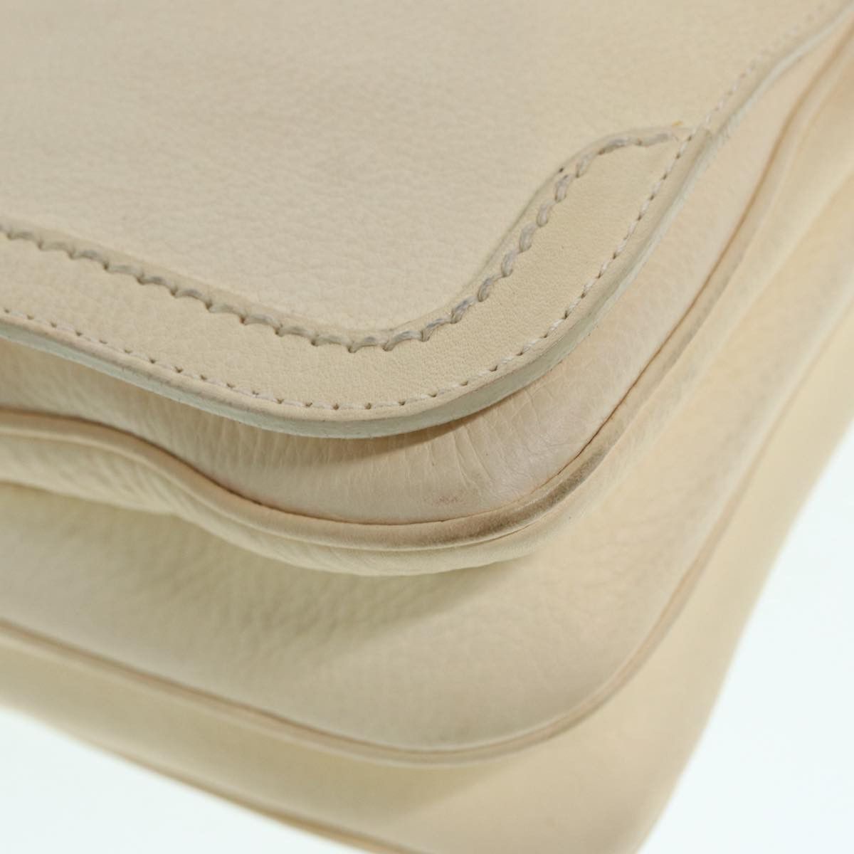 Salvatore Ferragamo Gancini White Leather Shoulder Bag (Pre-Owned) Size ONE SIZE - 6 Thumbnail