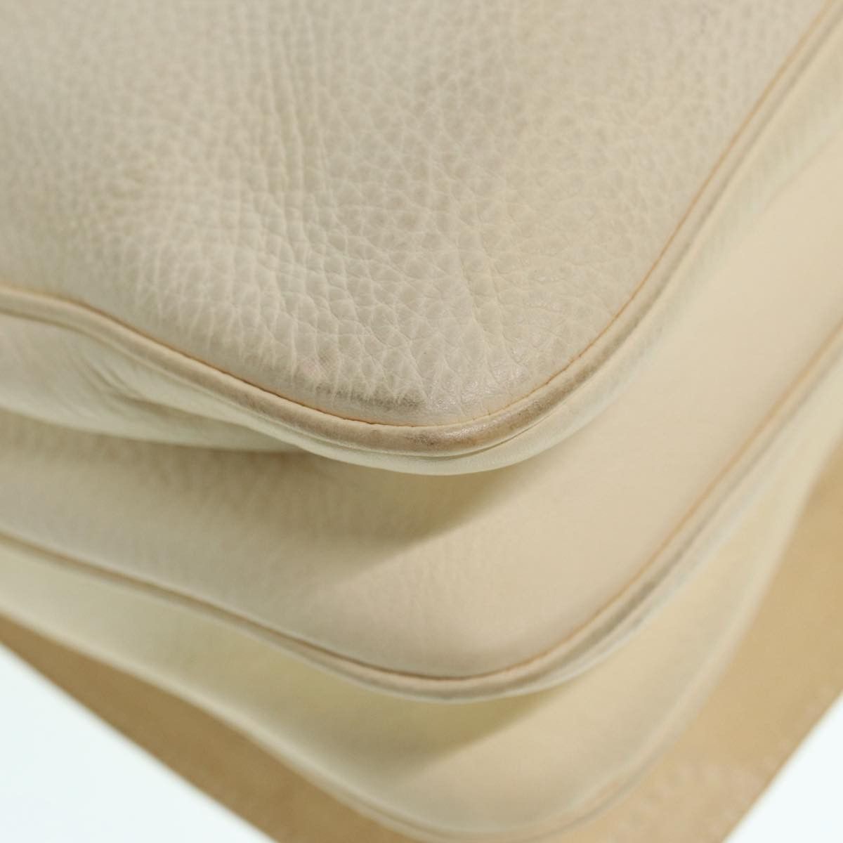 Salvatore Ferragamo Gancini White Leather Shoulder Bag (Pre-Owned) Size ONE SIZE - 8 Thumbnail