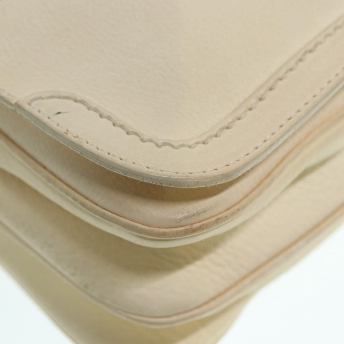 Salvatore Ferragamo Gancini White Leather Shoulder Bag (Pre-Owned) Size ONE SIZE - 5 Thumbnail