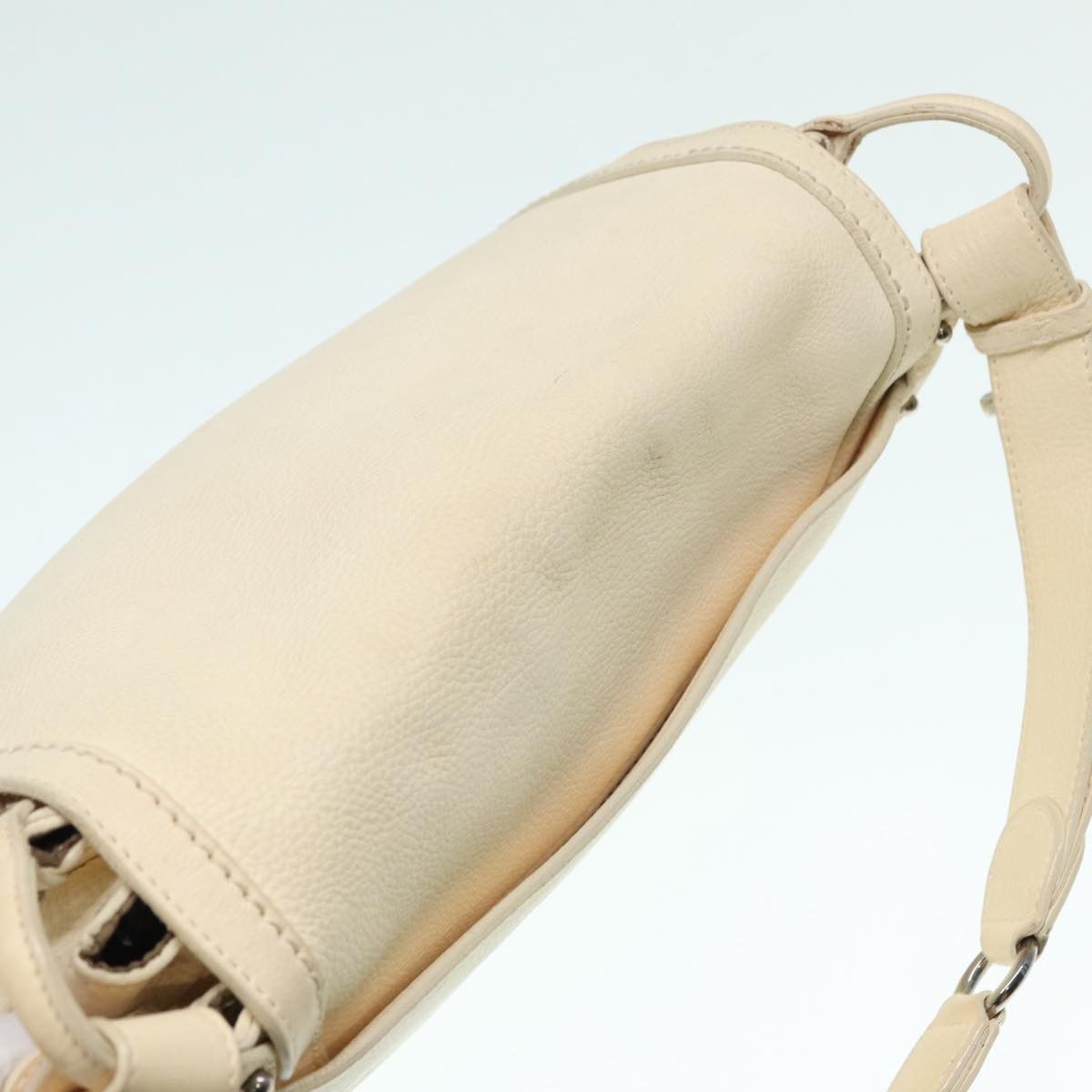Salvatore Ferragamo Gancini White Leather Shoulder Bag (Pre-Owned) Size ONE SIZE - 20 Thumbnail