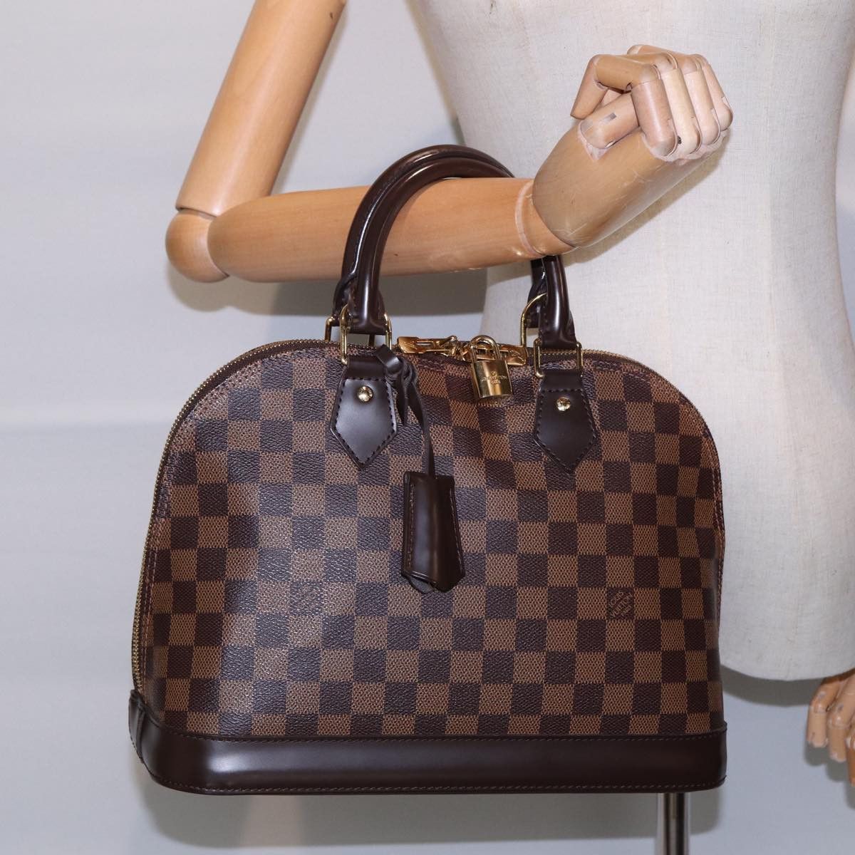 Louis Vuitton Alma Brown Canvas Handbag (Pre-Owned) Size ONE SIZE - 20 Thumbnail