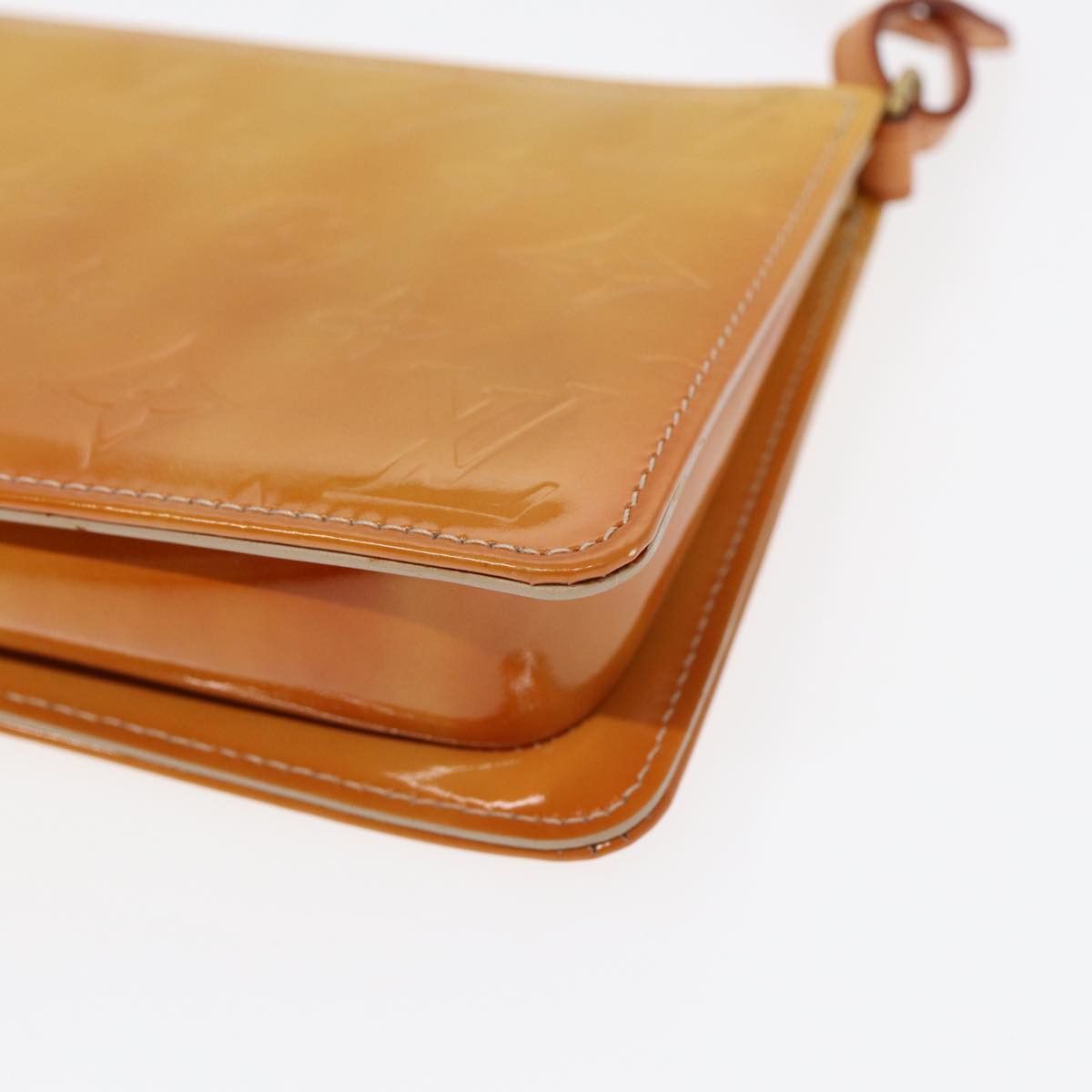 Louis Vuitton Lexington Beige Patent Leather Clutch Bag (Pre-Owned) Size ONE SIZE - 7 Thumbnail