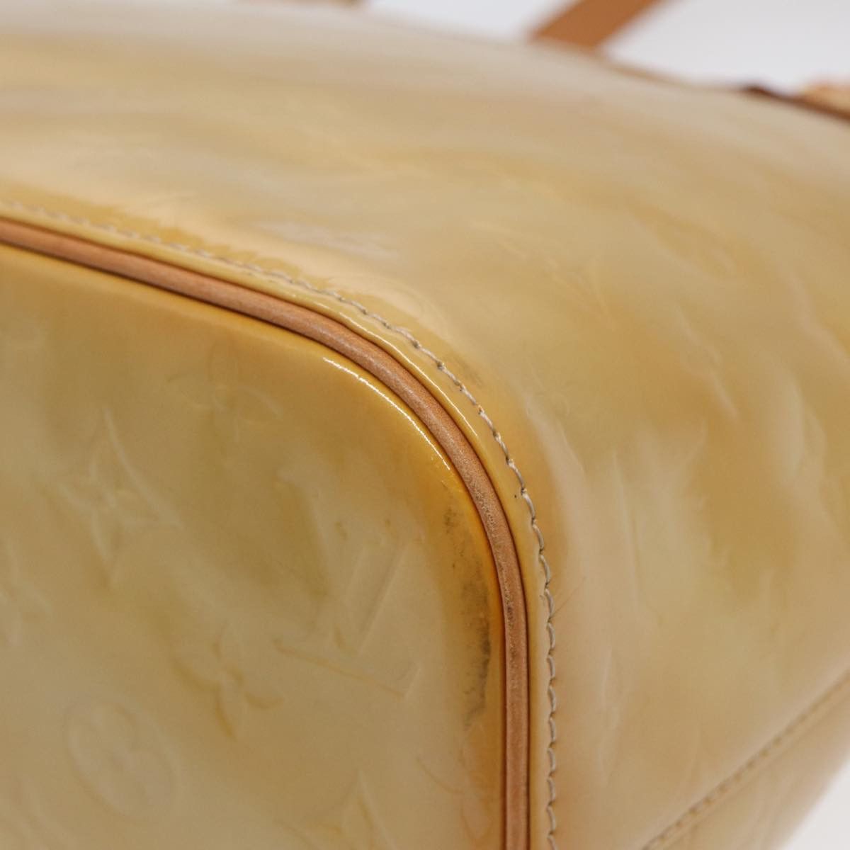Louis Vuitton Houston Beige Patent Leather Handbag (Pre-Owned) Size ONE SIZE - 6 Thumbnail