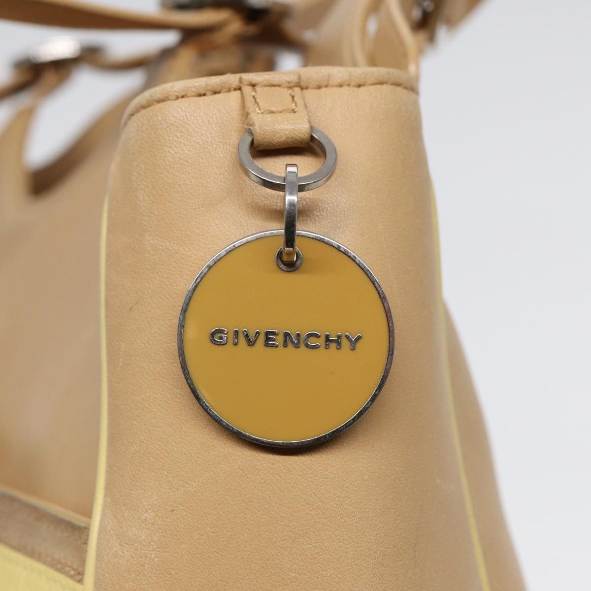Givenchy Beige Leather Handbag (Pre-Owned) Size ONE SIZE - 20 Thumbnail