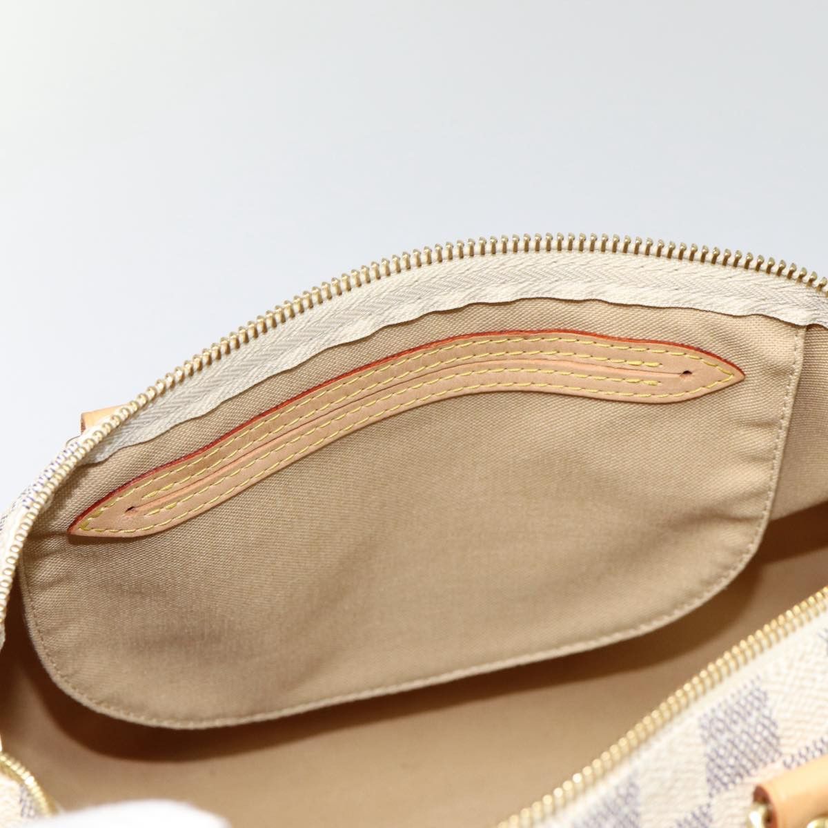 Louis Vuitton Speedy 30 White Canvas Handbag (Pre-Owned) Size ONE SIZE - 19 Thumbnail