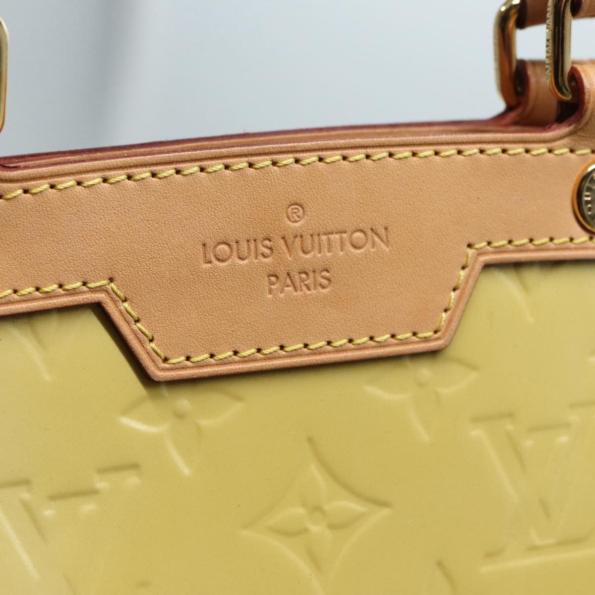 Louis Vuitton Brea Yellow Patent Leather Handbag (Pre-Owned) Size ONE SIZE - 17 Thumbnail