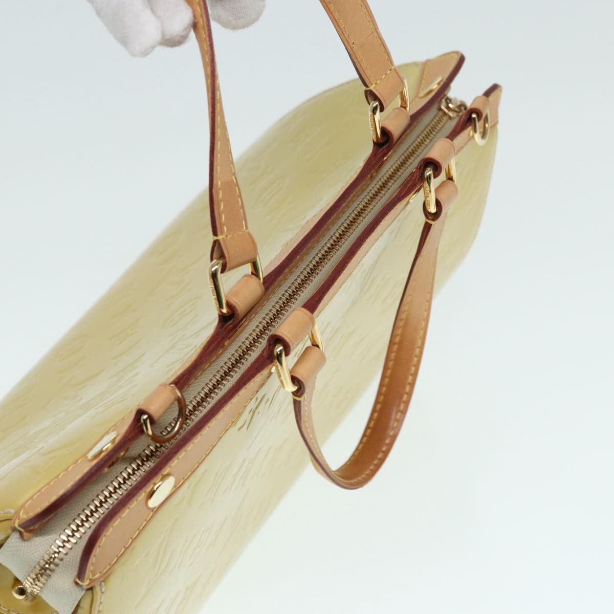 Louis Vuitton Brea Yellow Patent Leather Handbag (Pre-Owned) Size ONE SIZE - 11 Thumbnail