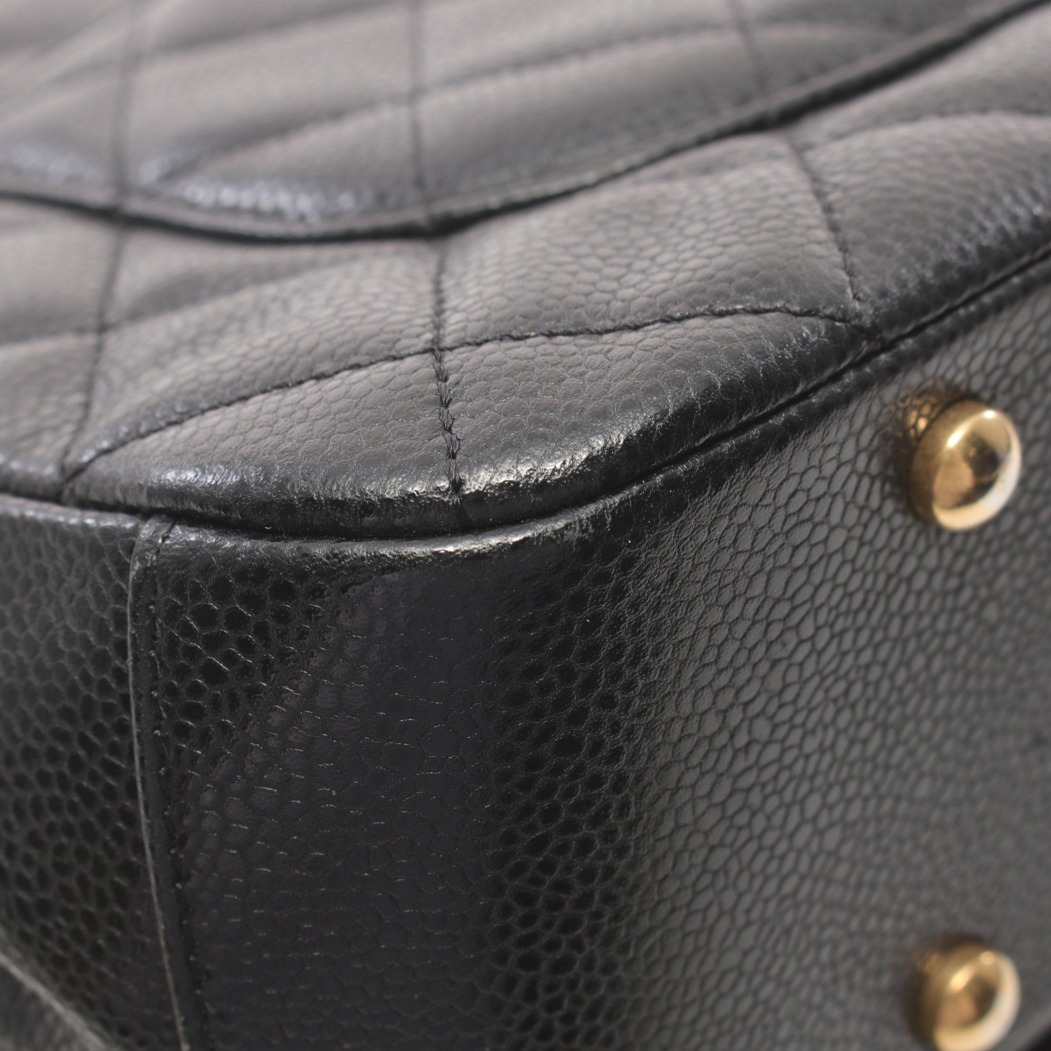 Chanel Chanel Matelasse Chain Shoulder Bag Caviar Skin Black Gold Hardware Size ONE SIZE - 7 Thumbnail