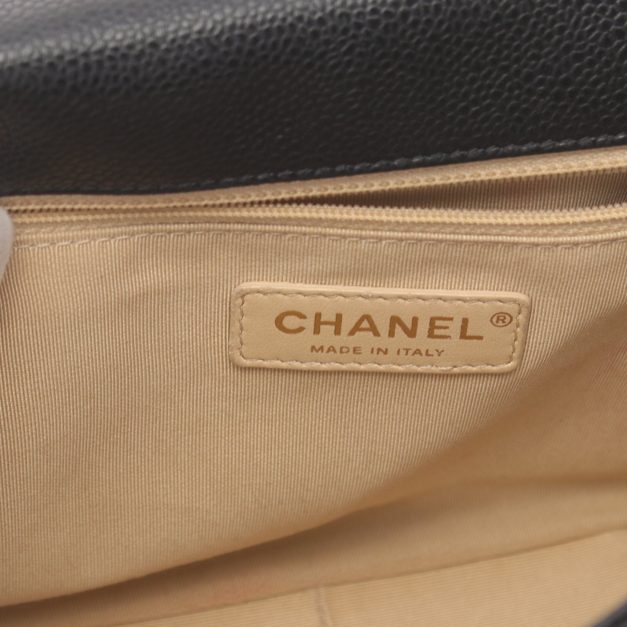 Chanel Chanel Matelasse Chain Shoulder Bag Caviar Skin Black Gold Hardware Size ONE SIZE - 4 Thumbnail