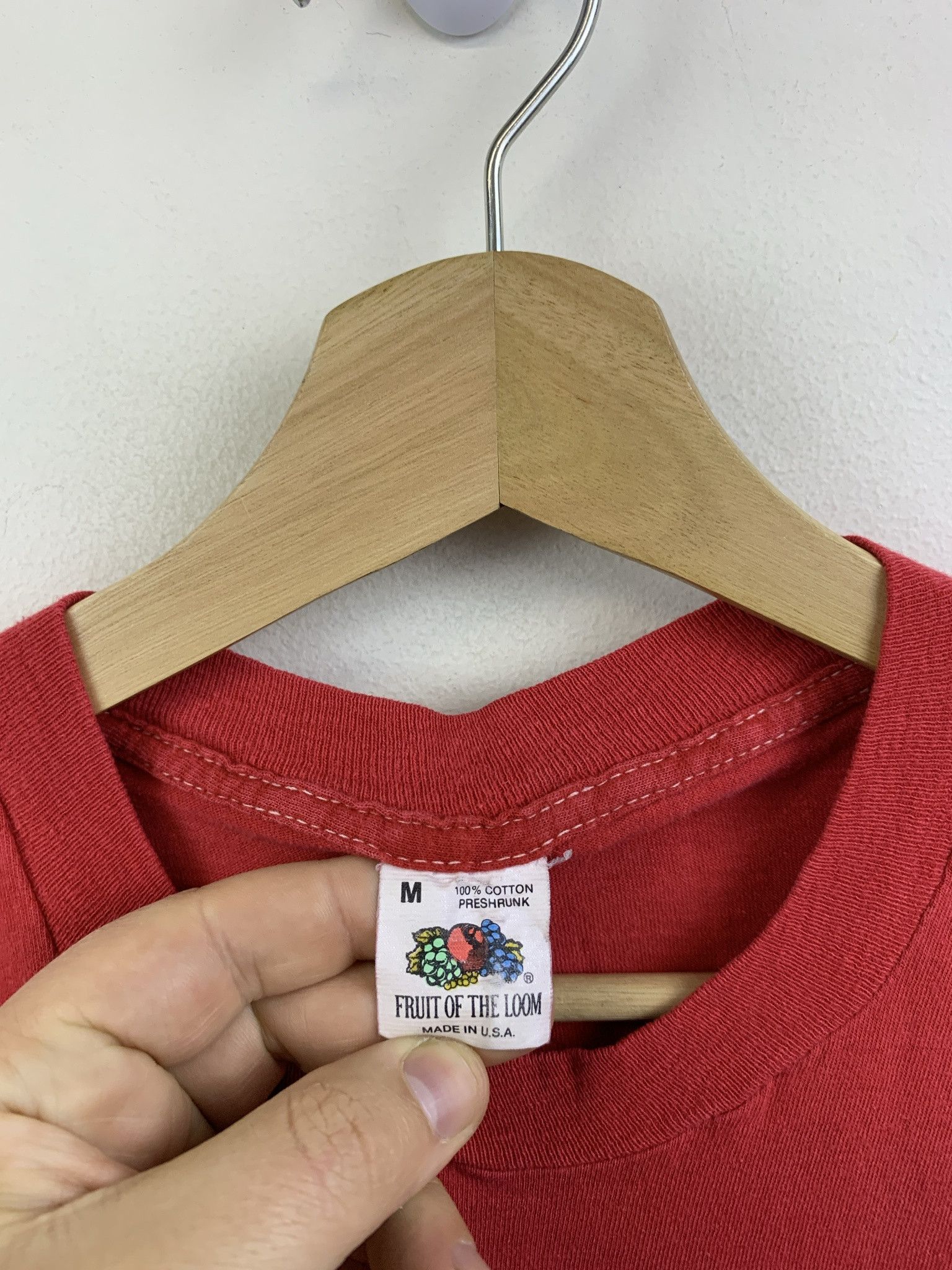 Other Vintage 1980s Fruit of the Loom Contrast Stitch Single Stitch Tee Size M Size US M / EU 48-50 / 2 - 4 Thumbnail
