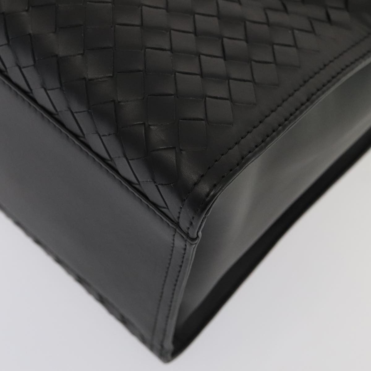 Bottega Veneta Intrecciato Black Leather Tote Bag (Pre-Owned) Size ONE SIZE - 7 Thumbnail