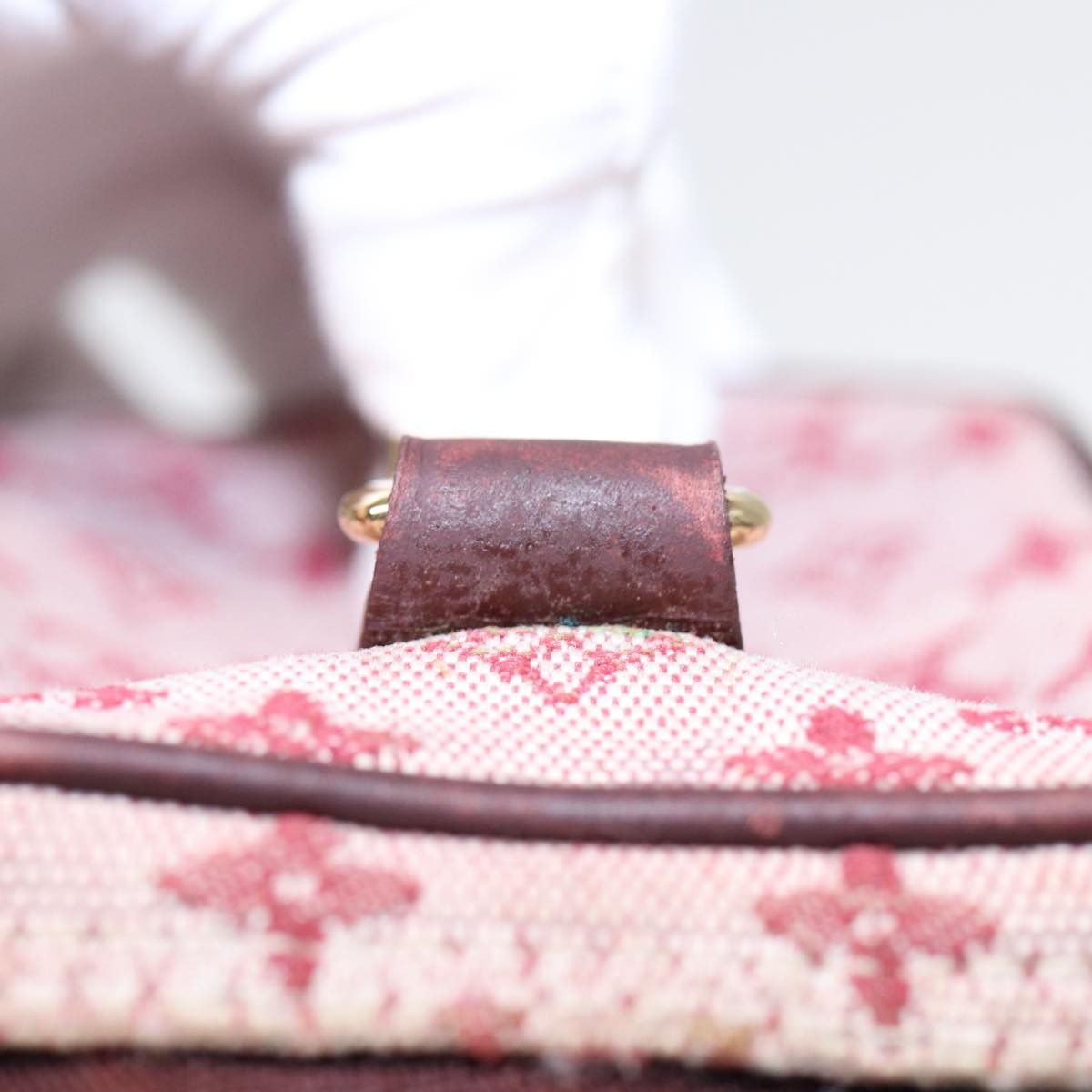 Louis Vuitton Usu Pink Canvas Clutch Bag (Pre-Owned) Size ONE SIZE - 16 Thumbnail