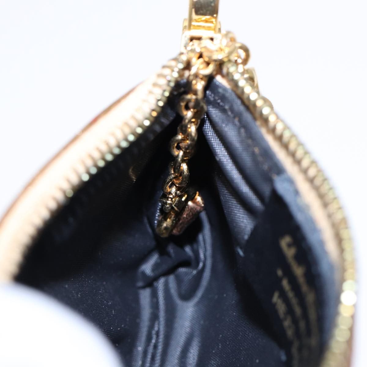 Salvatore Ferragamo Gancini Gold Leather Wallet (Pre-Owned) Size ONE SIZE - 16 Thumbnail