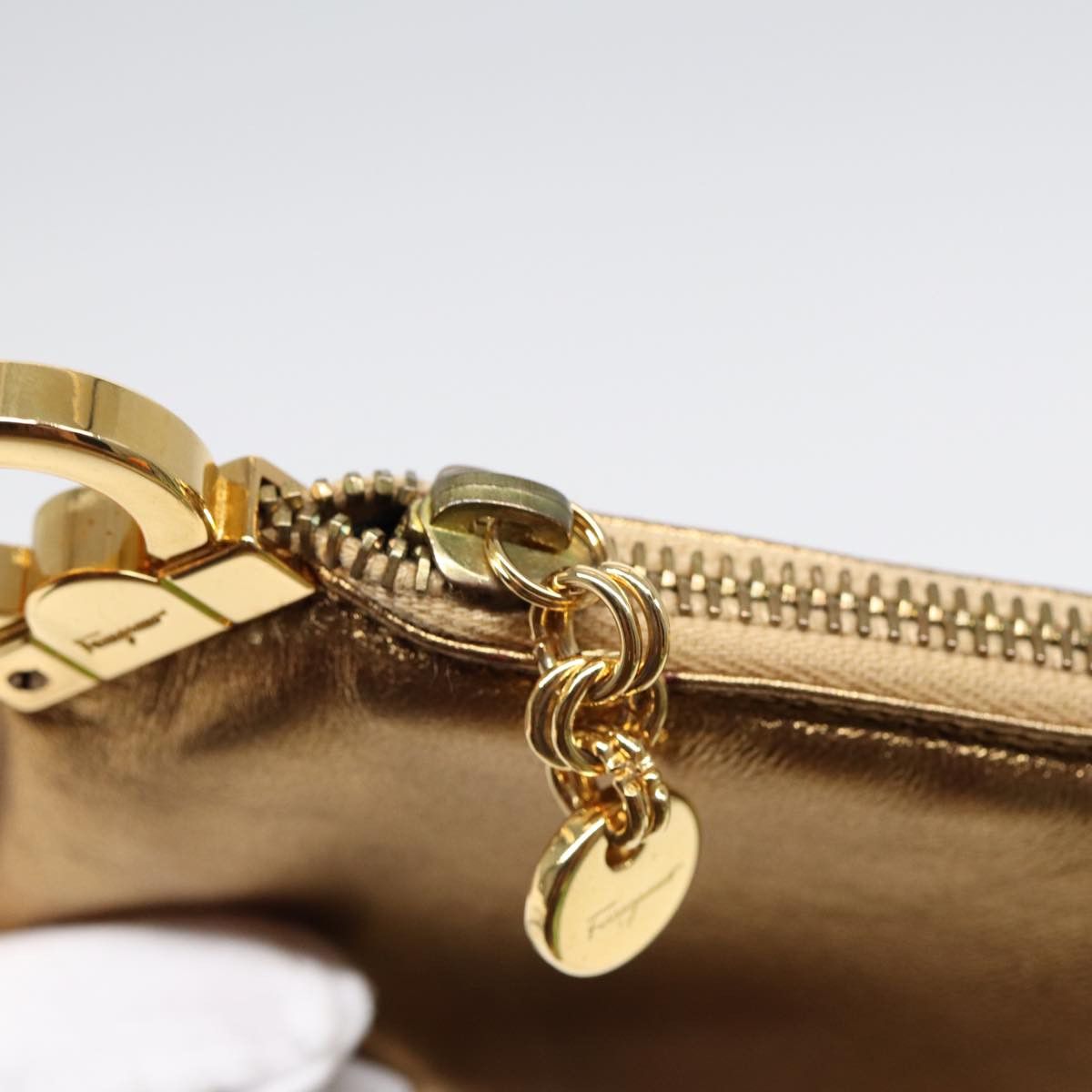 Salvatore Ferragamo Gancini Gold Leather Wallet (Pre-Owned) Size ONE SIZE - 5 Thumbnail
