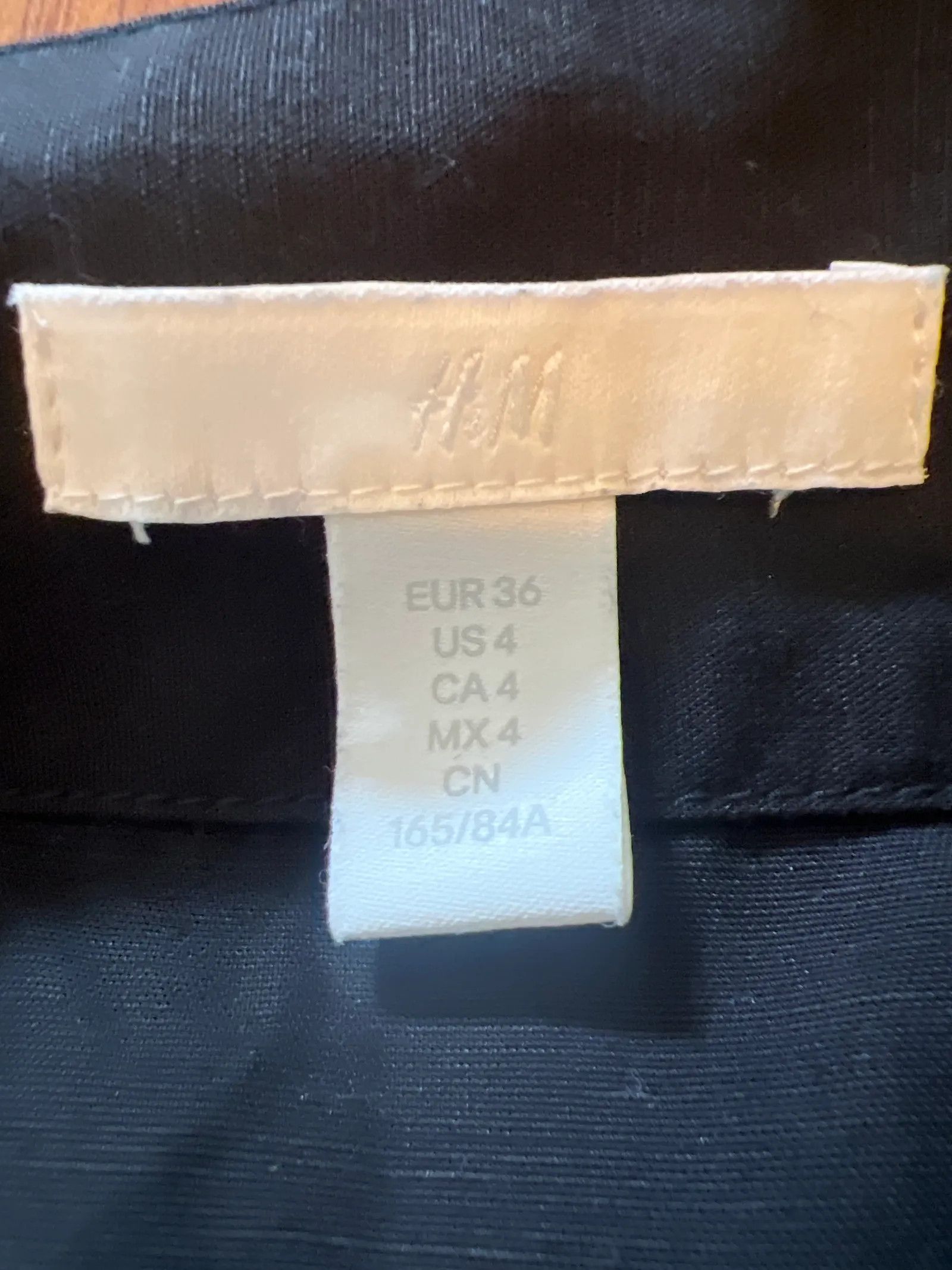 H&M H&M Dress Size XS / US 0-2 / IT 36-38 - 2 Thumbnail