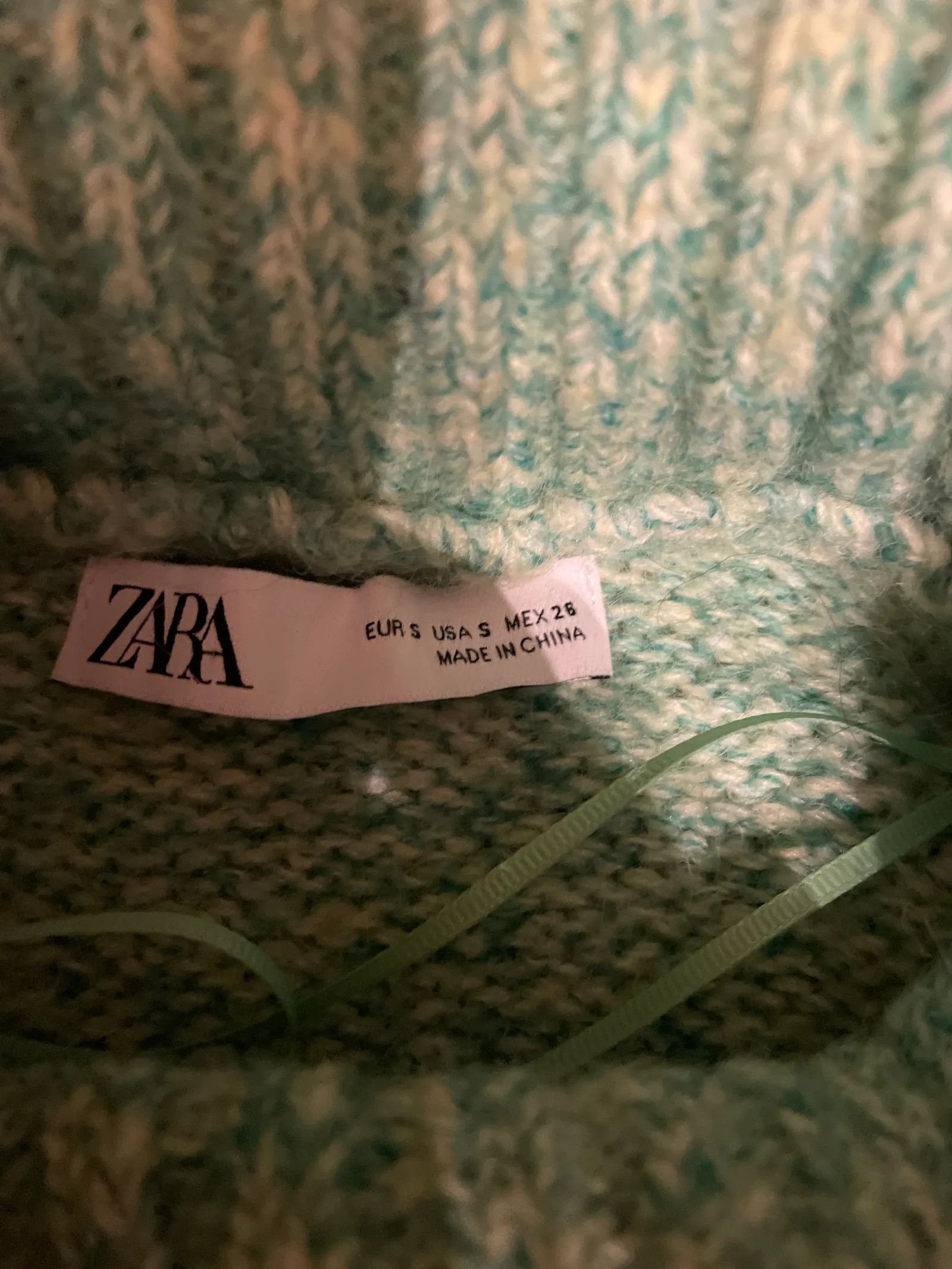Zara Zara Sweater Size S / US 4 / IT 40 - 2 Thumbnail