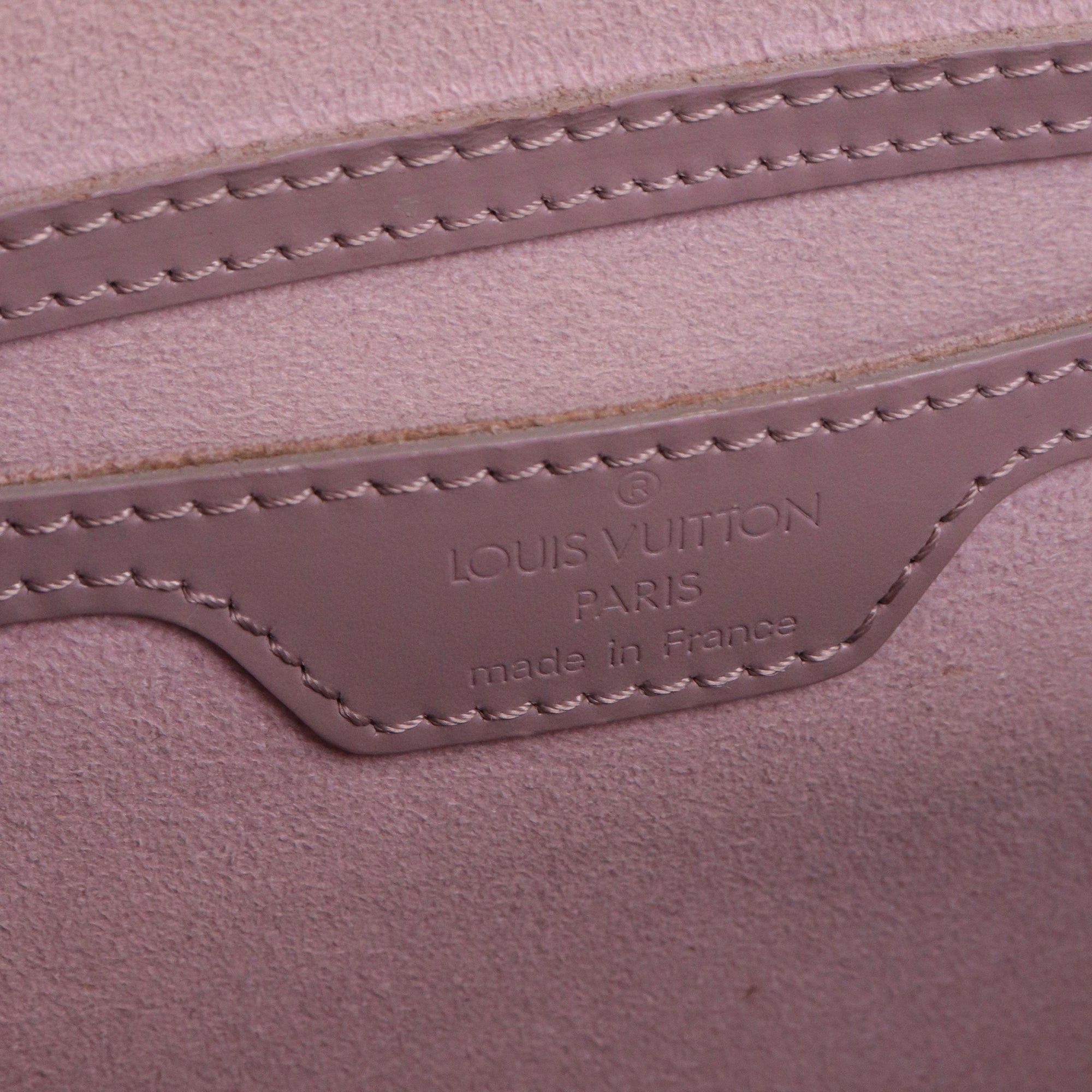 Louis Vuitton LOUIS VUITTON - Louis Vuitton Soufflot shoulder bag in lilac epi leather Size ONE SIZE - 10 Thumbnail