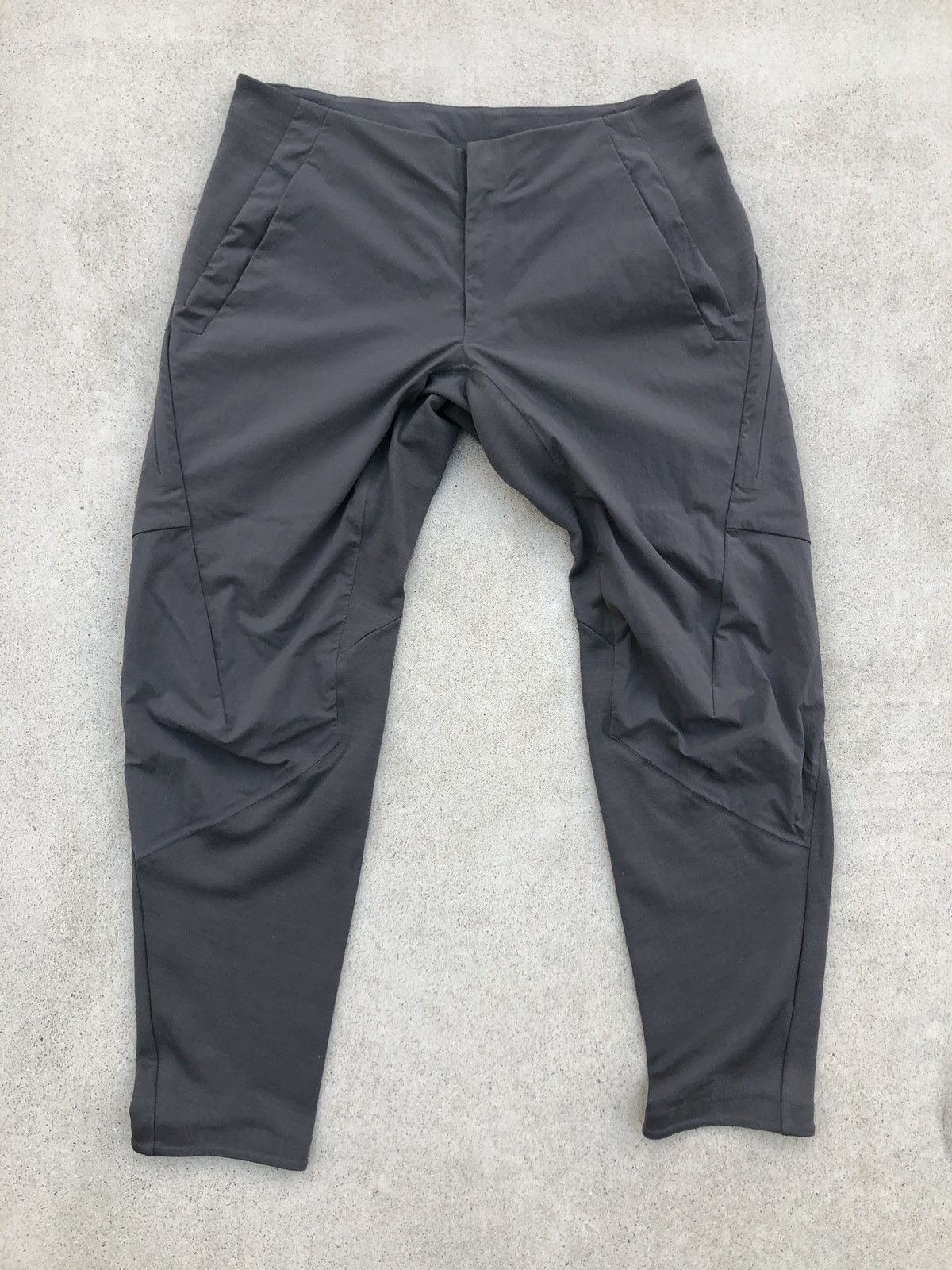 希少 ARC'TERYX VEILANCE Dyadic Comp Pant - サルエルパンツ