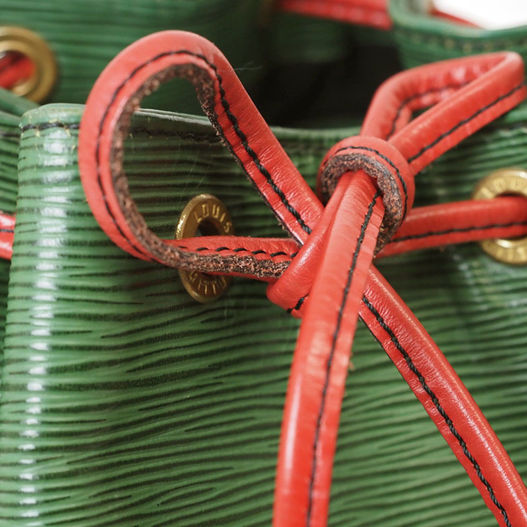 Louis Vuitton Louis Vuitton Petit Noe Shoulder Bag Green M44147 Women's Epi Leather Bicolor LOUIS VUITTON Size ONE SIZE - 11 Thumbnail
