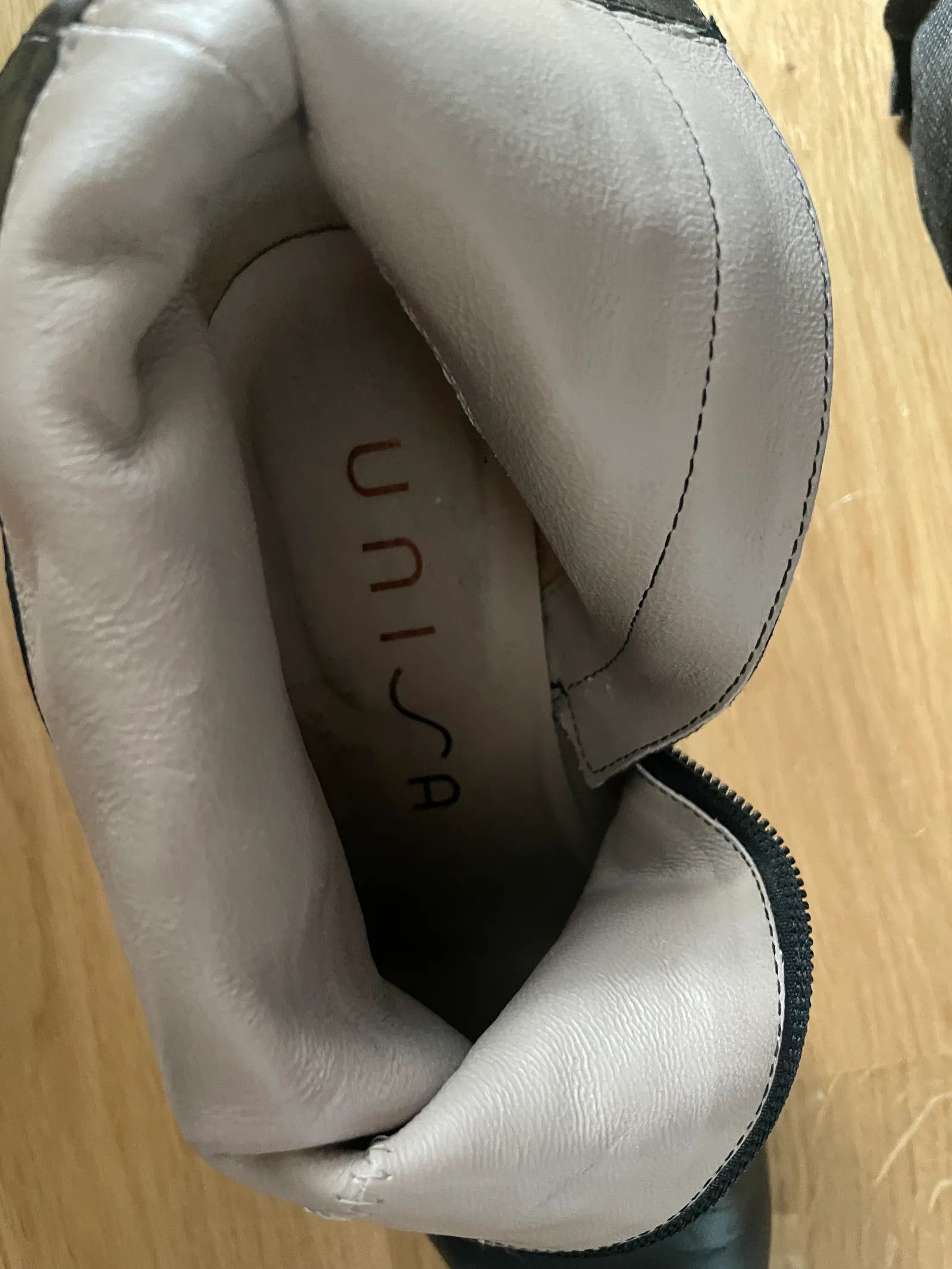 Other Unisa Boots Size US 10 / IT 40 - 2 Thumbnail