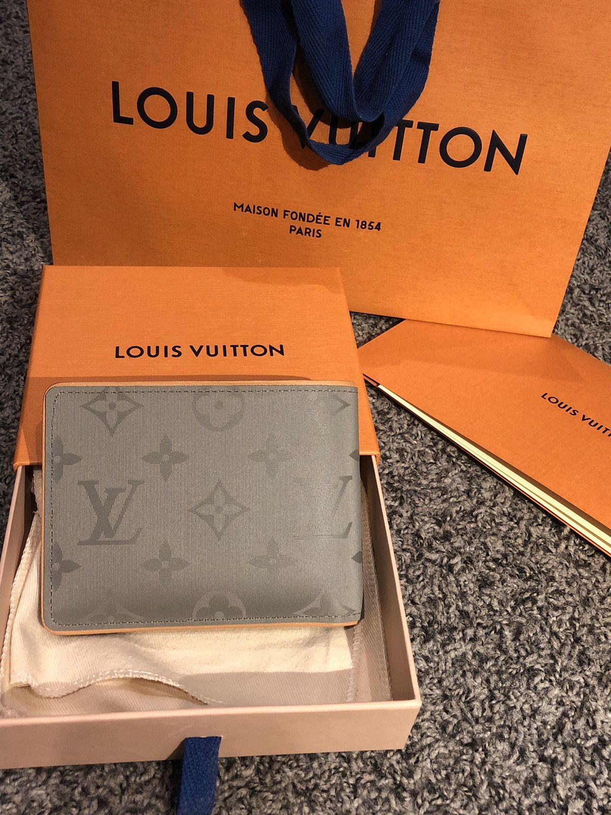 Louis Vuitton Multiple Wallet Monogram Titanium