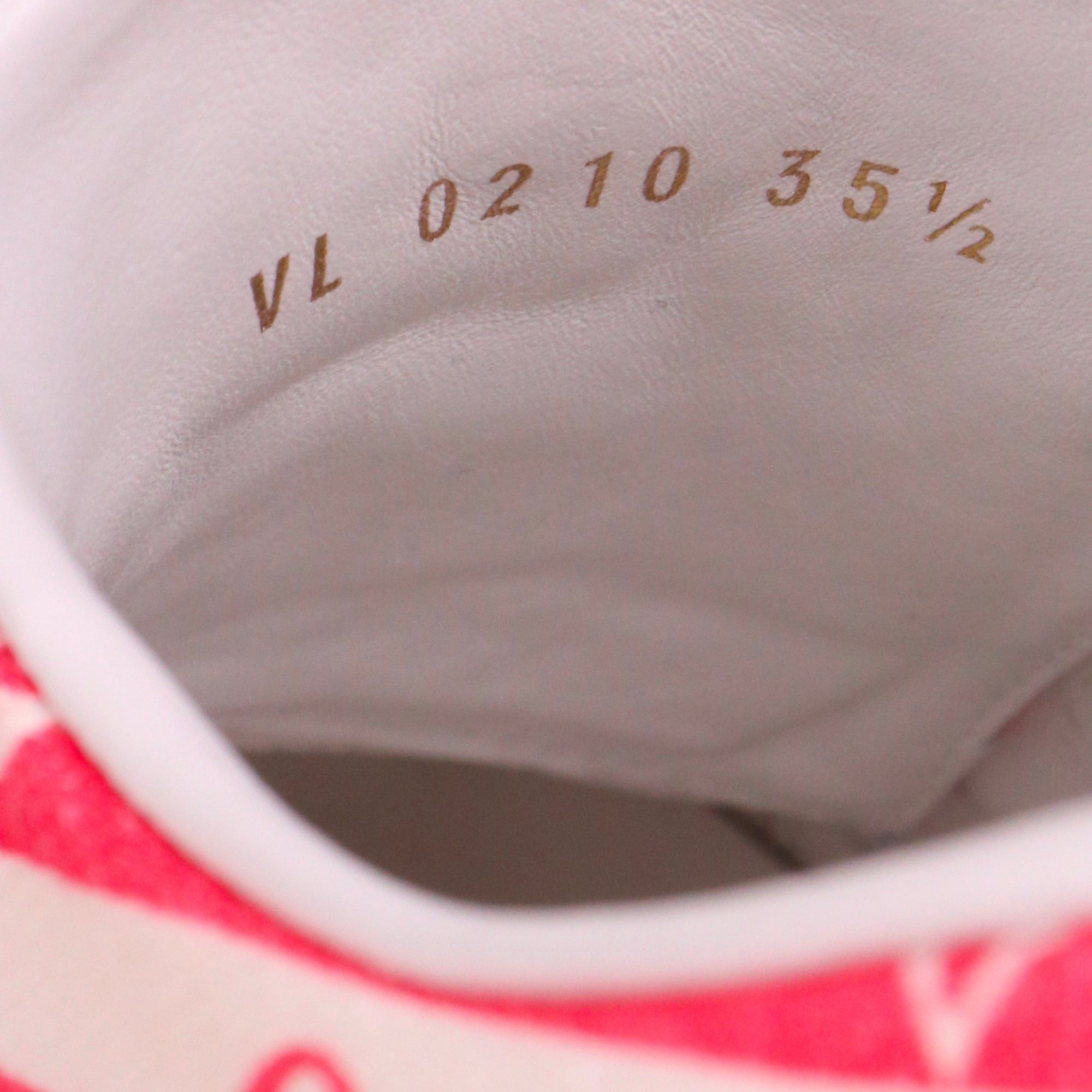 Louis Vuitton LOUIS VUITTON - Stellar Louis Vuitton sneakers in two-tone canvas (T35.5) Size US 4.5 / IT 34.5 - 9 Thumbnail
