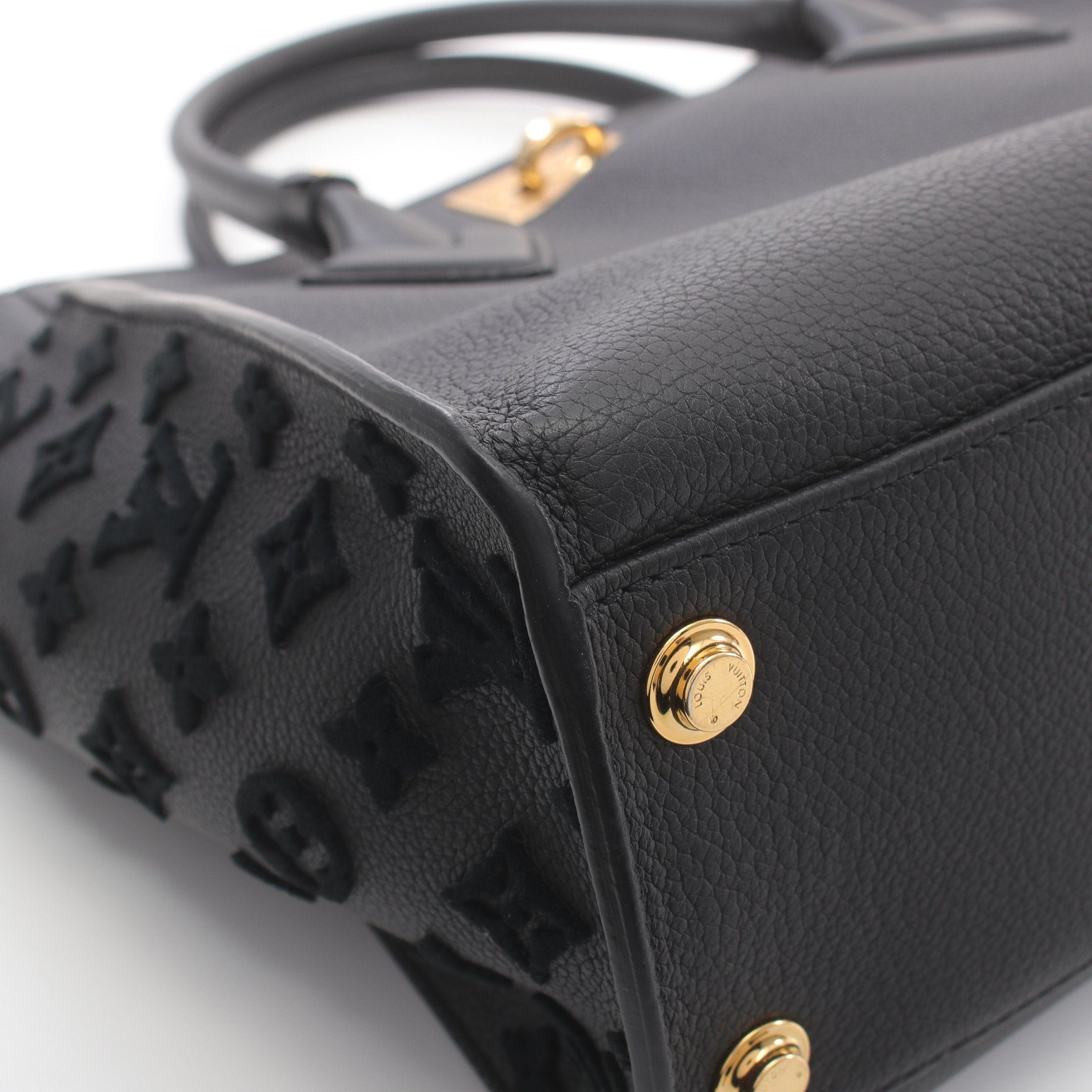 Louis Vuitton Louis Vuitton On My Side Mm Monogram Taffeta Noir Handbag Leather Black Size ONE SIZE - 7 Thumbnail