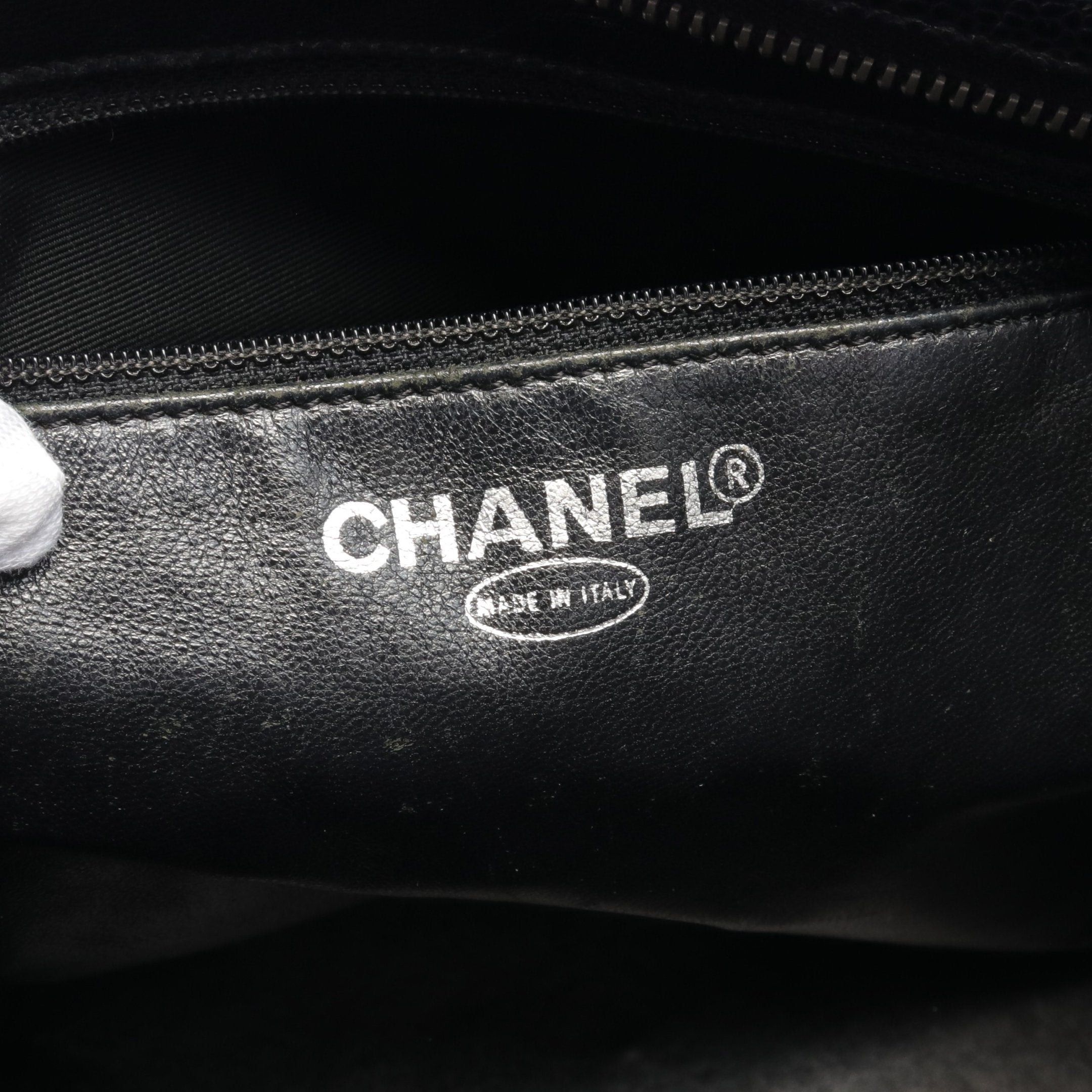 Chanel Chanel Reissue Tote Handbag Bag Caviar Skin Black Matte Silver Hardware Size ONE SIZE - 4 Thumbnail