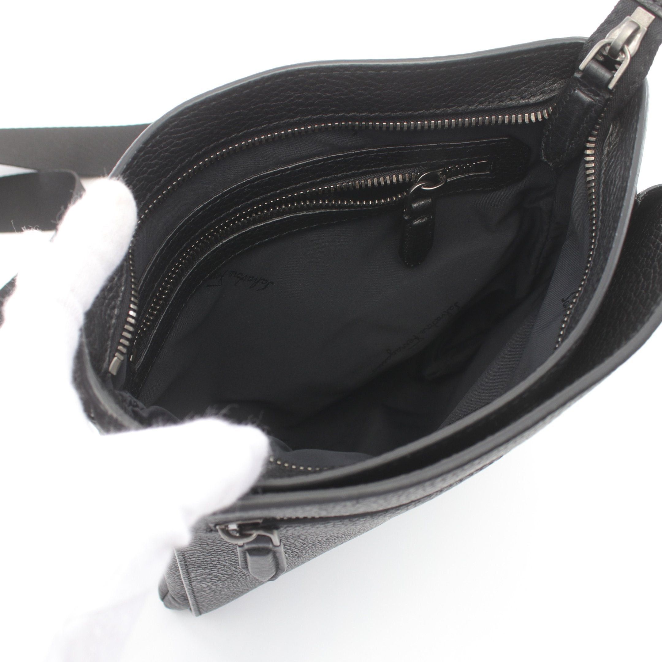 Salvatore Ferragamo Salvatore Ferragamo Shoulder Bag Leather Black Size ONE SIZE - 3 Thumbnail
