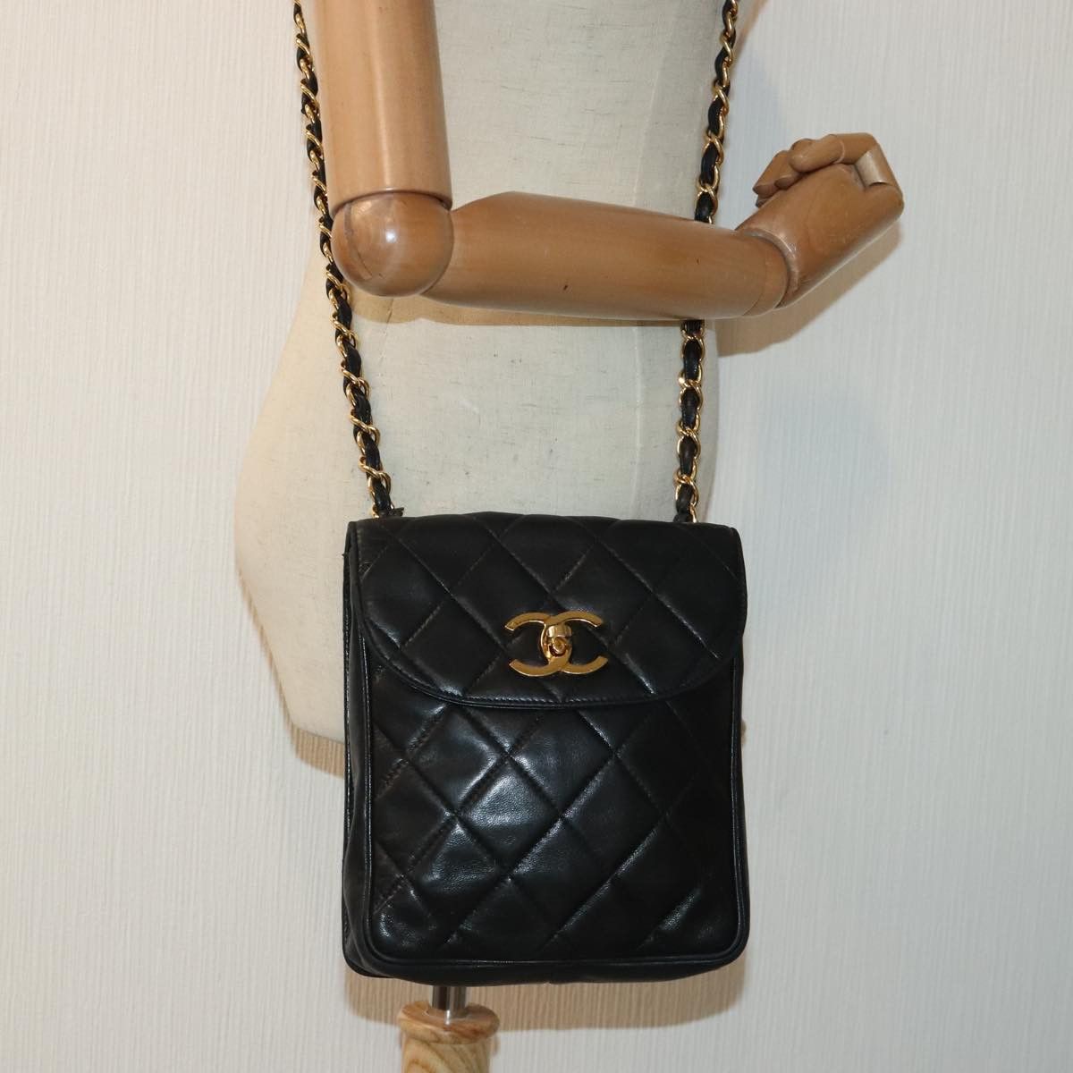 Chanel Bicolore Black Leather Shoulder Bag (Pre-Owned) Size ONE SIZE - 17 Thumbnail