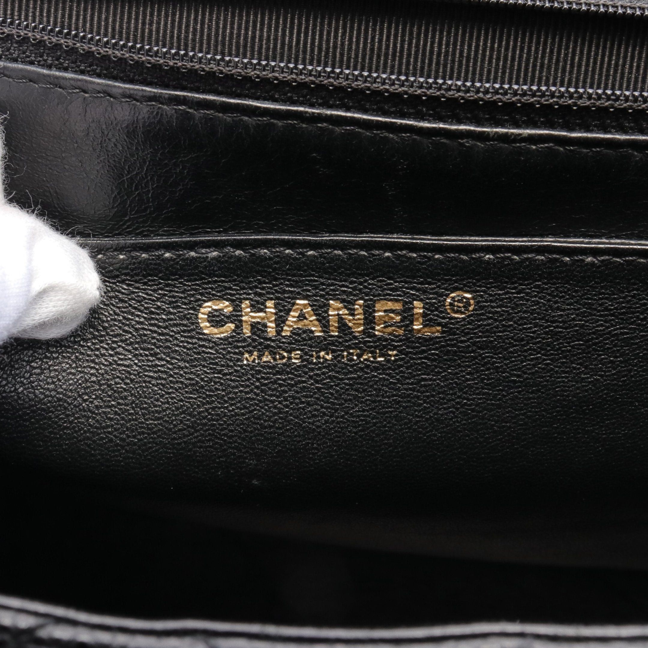 Chanel Chanel Matelasse Handbag Caviar Skin Black Gold Hardware Size ONE SIZE - 4 Thumbnail