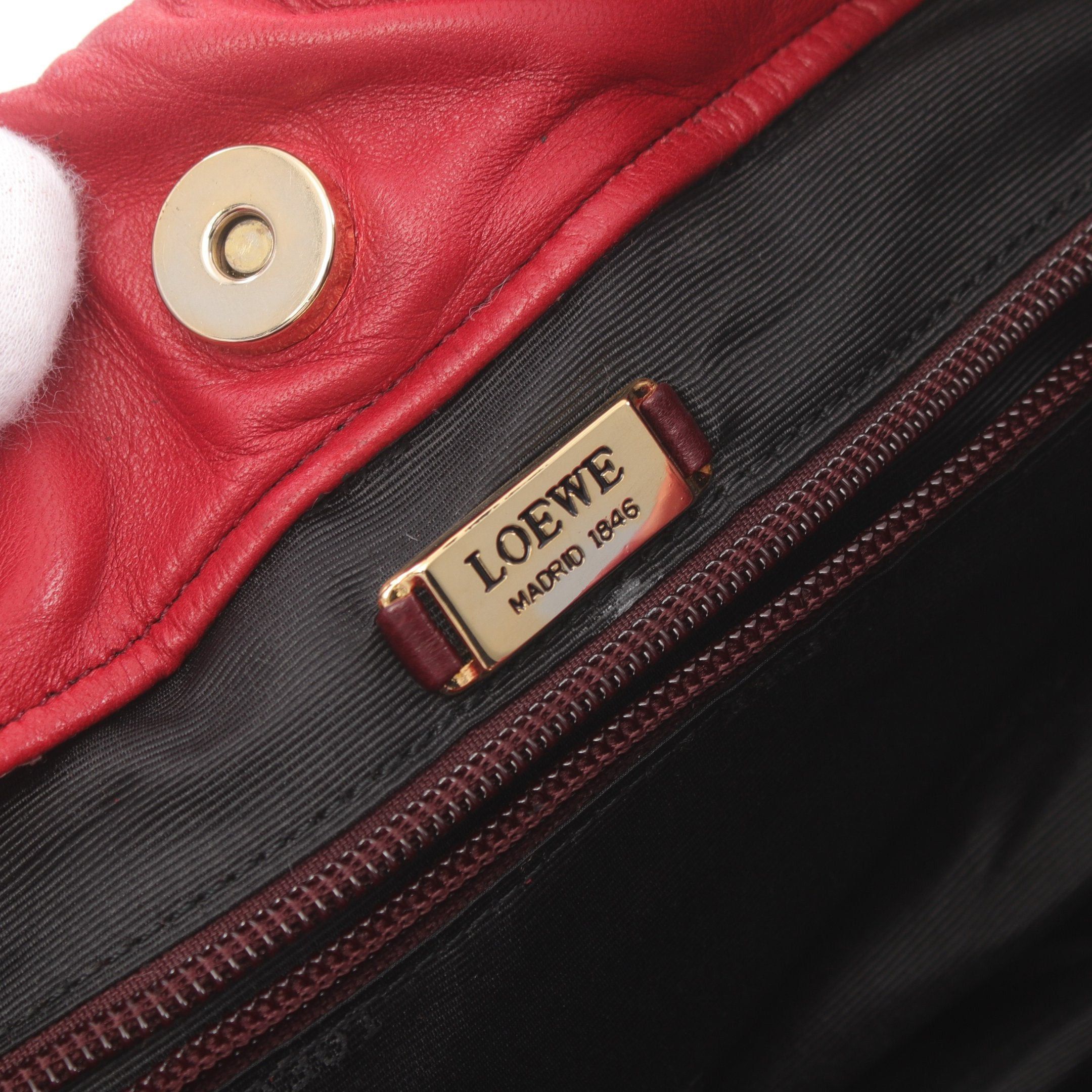 Loewe Loewe Anagram Shoulder Bag Leather Red Size ONE SIZE - 4 Thumbnail