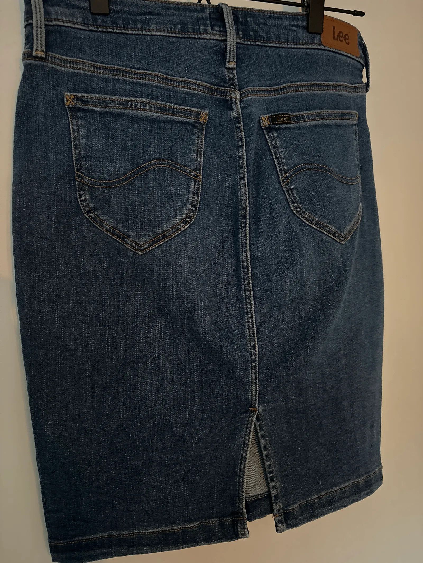 Lee Lee Penicil skirt Skirt Size 26" / US 2 / IT 38 - 4 Thumbnail
